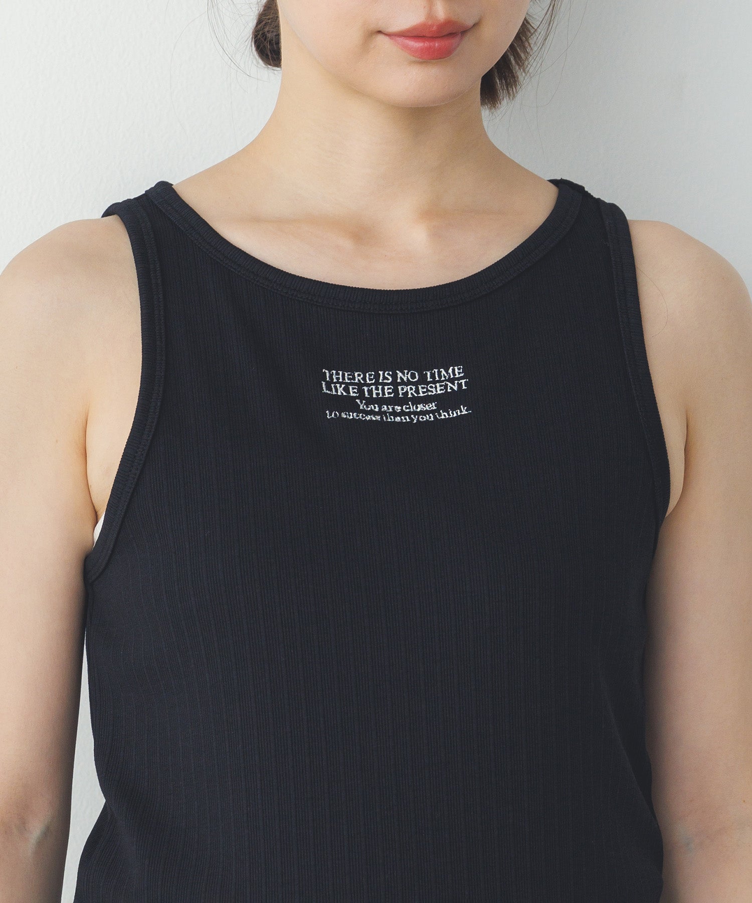 LOGO EMBROIDERY TANK TOP