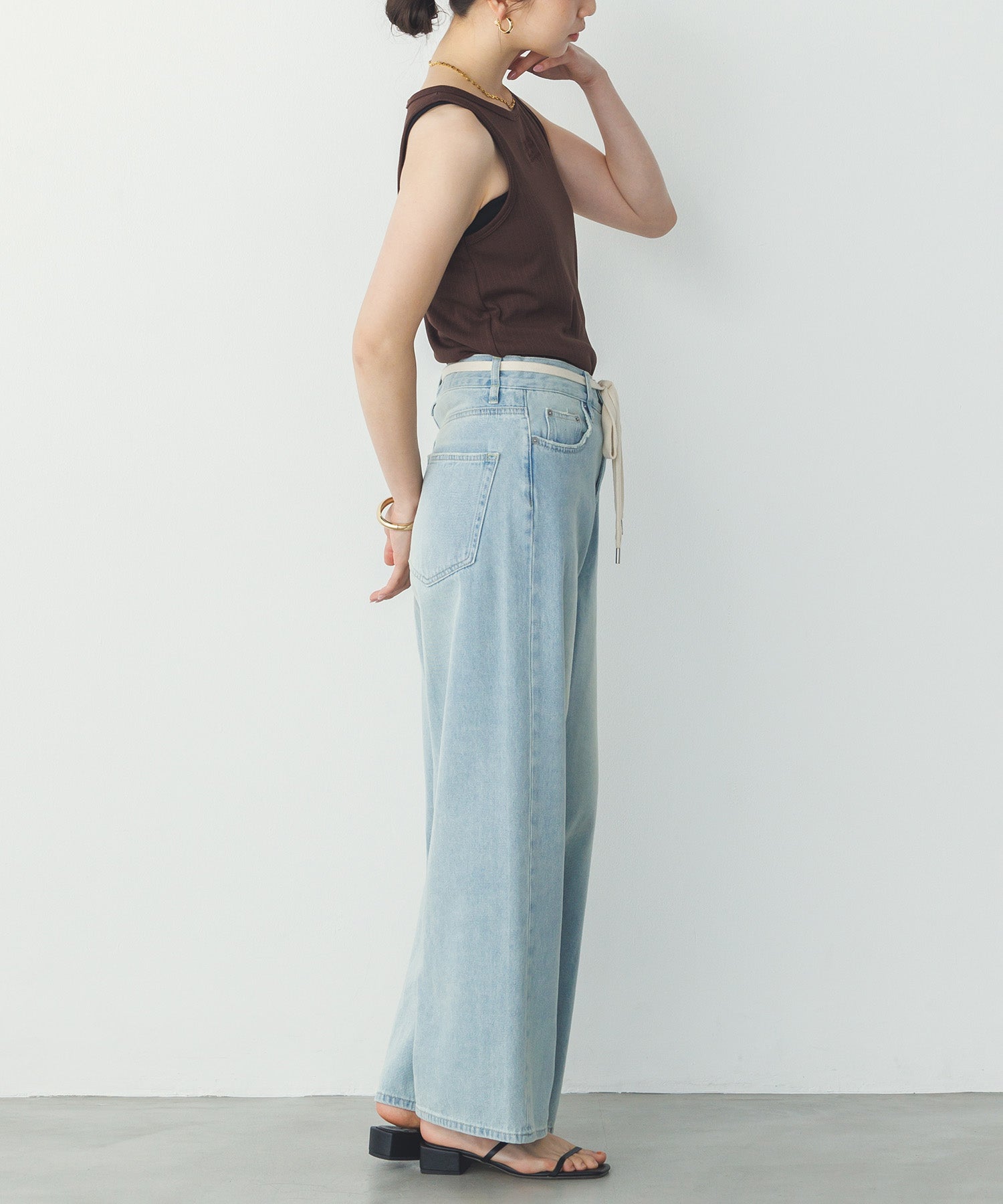 LOGO EMBROIDERY TANK TOP