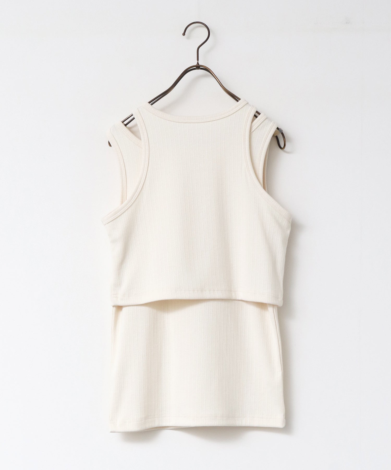 2枚重ね リブタンクトップ
