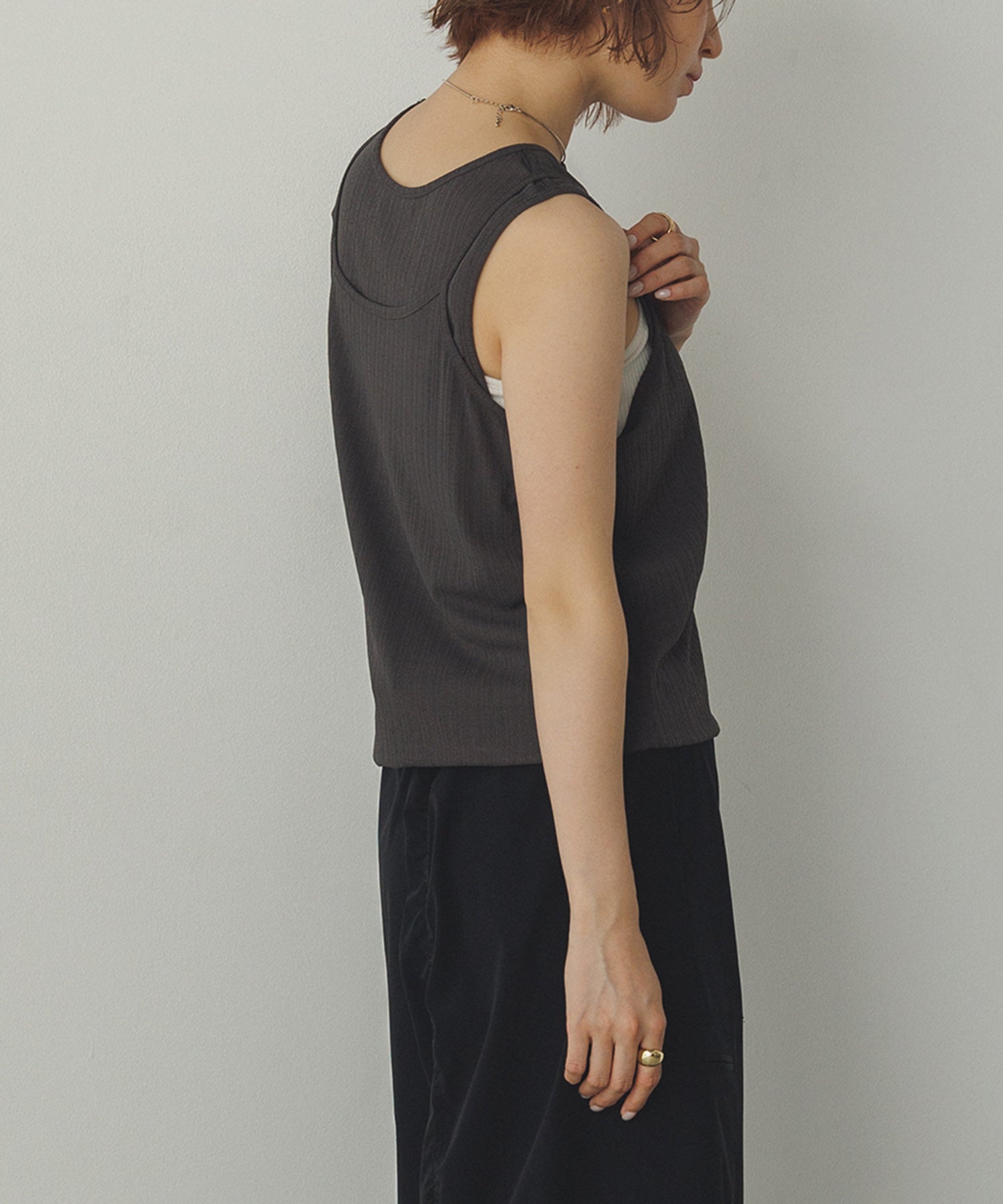 ランダムリブ シアータンクトップ