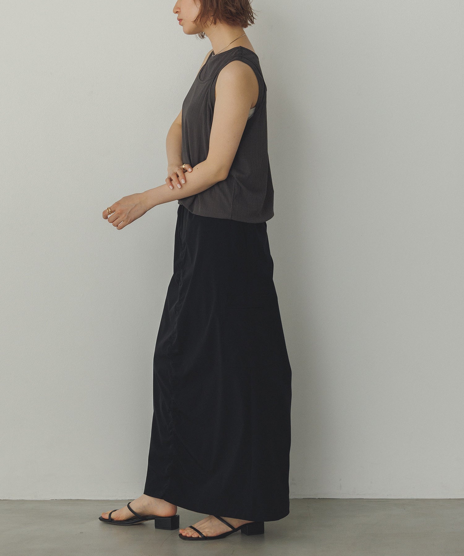 ランダムリブ シアータンクトップ