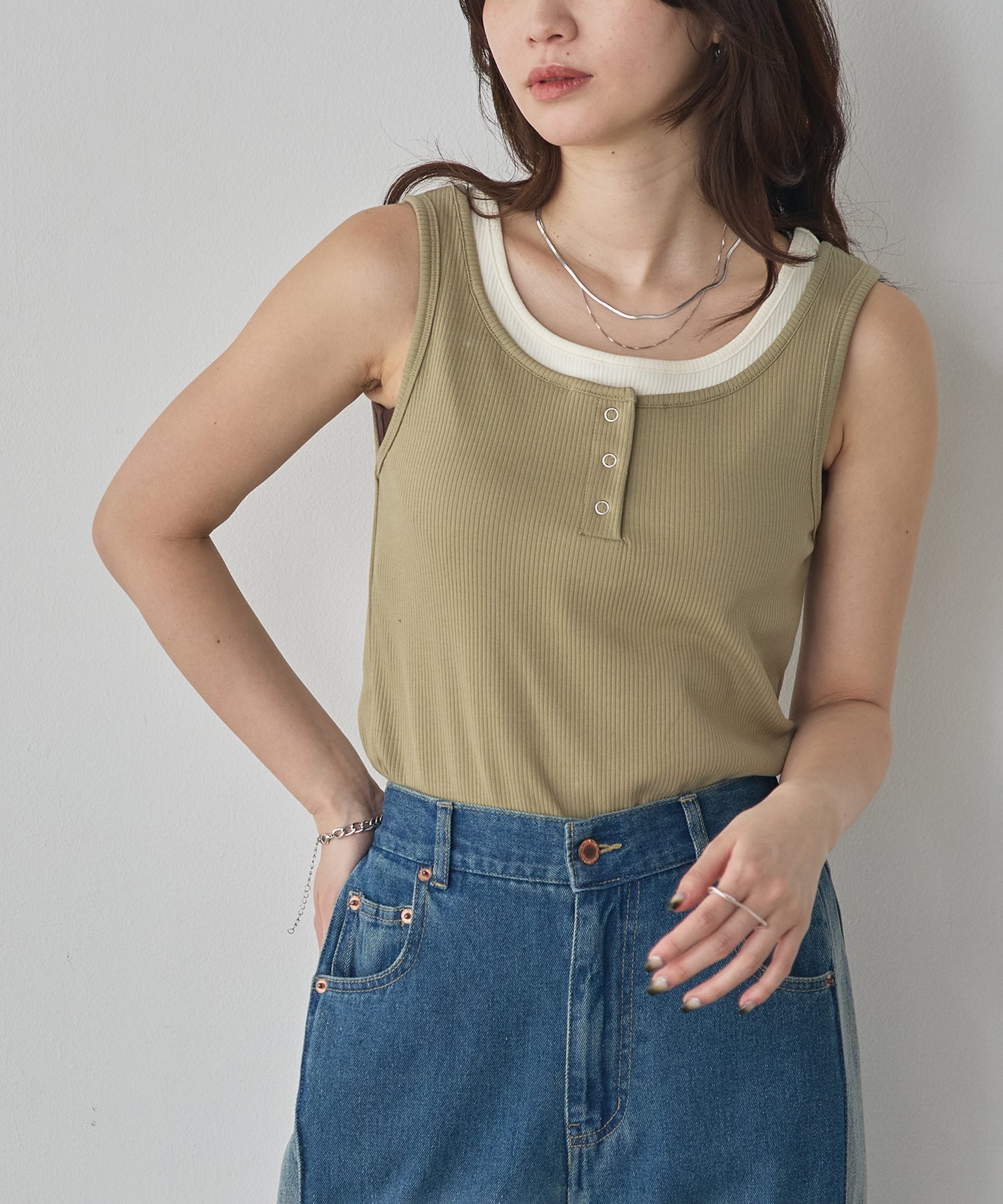 LAYERED RIBBED TANK TOP