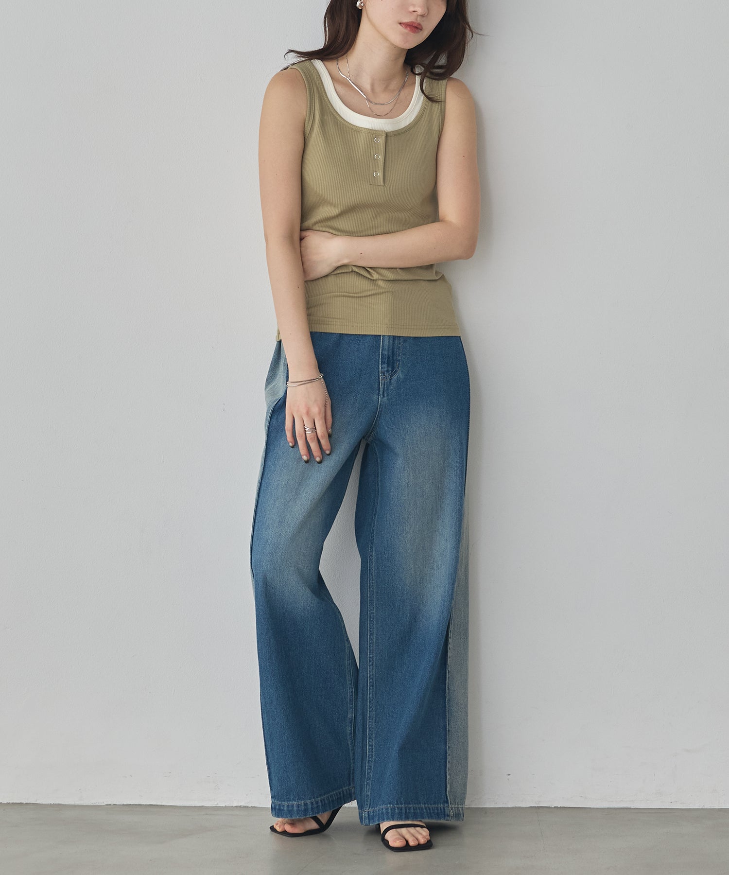 LAYERED RIBBED TANK TOP