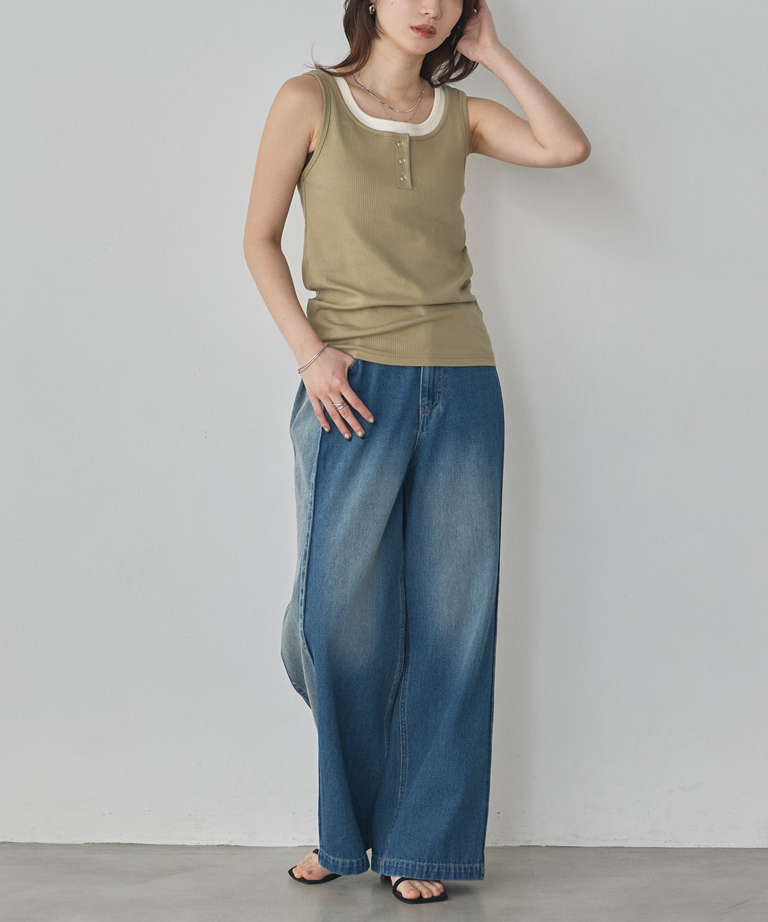 LAYERED RIBBED TANK TOP