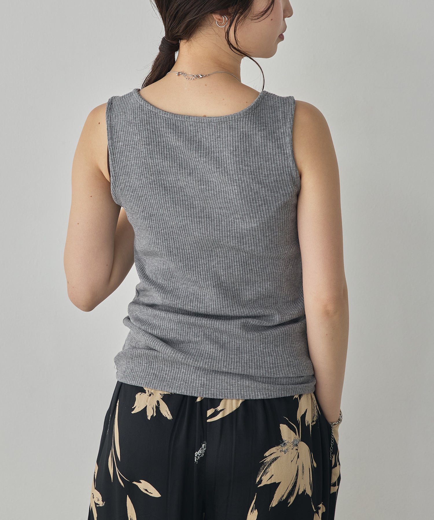 RANDOM RIB TULLE TANK TOP
