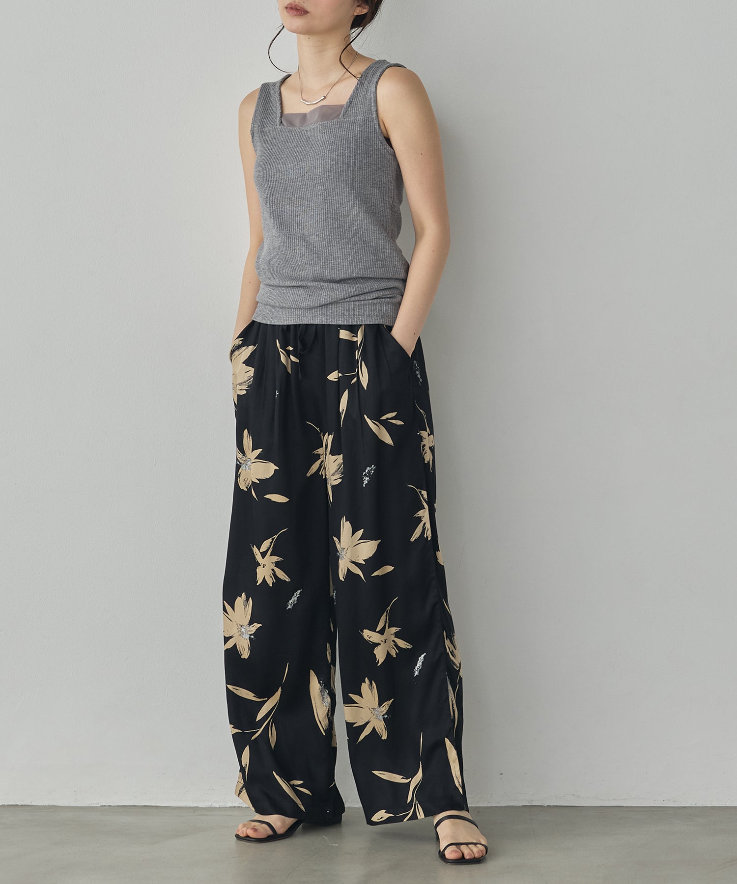 RANDOM RIB TULLE TANK TOP