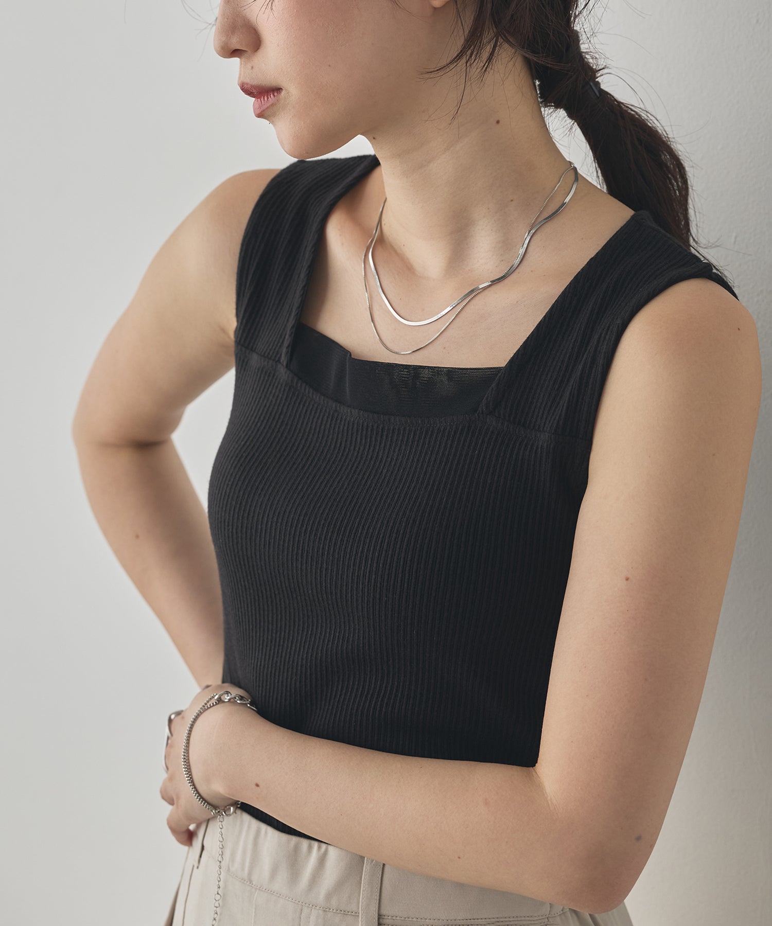 RANDOM RIB TULLE TANK TOP