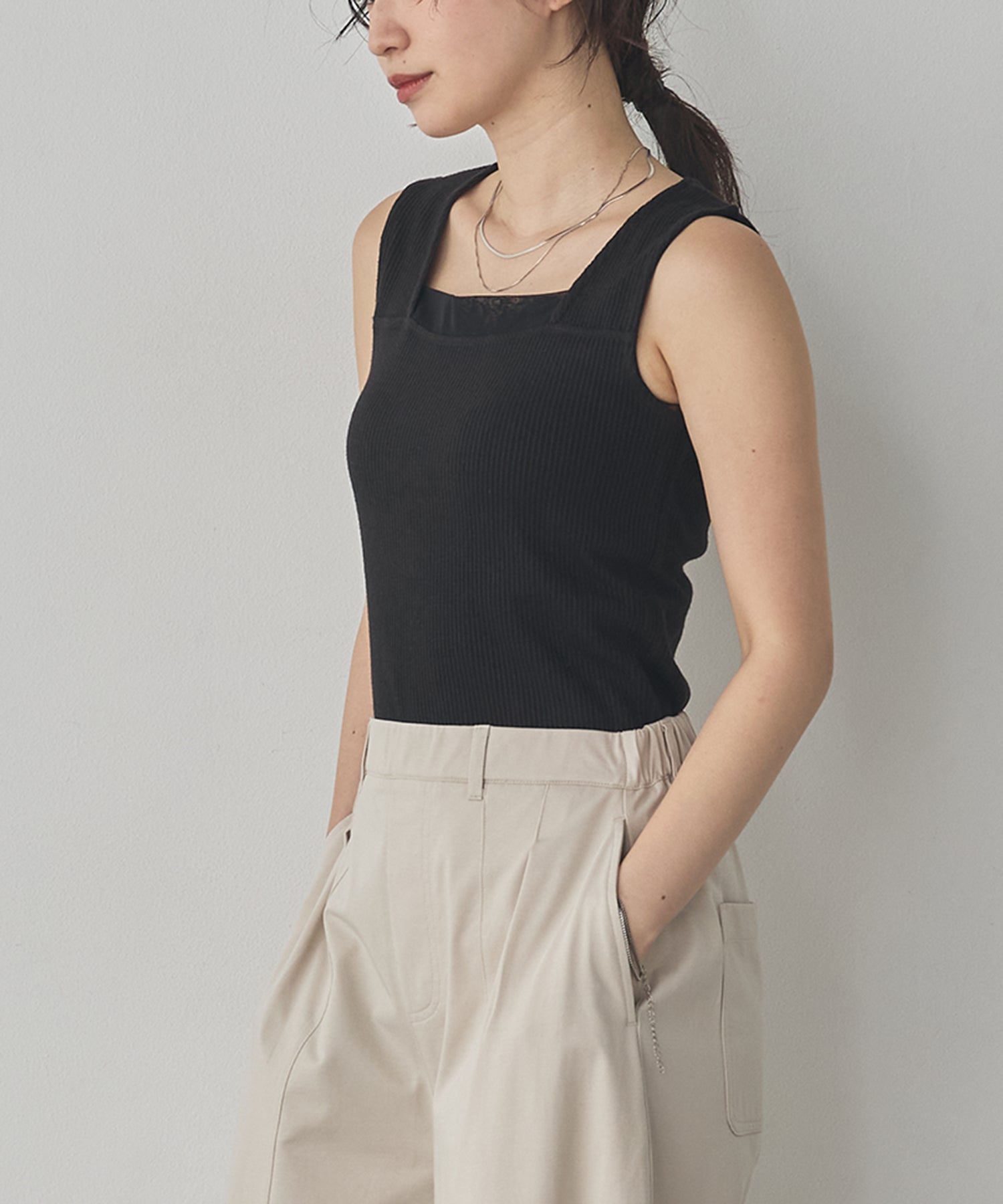 RANDOM RIB TULLE TANK TOP