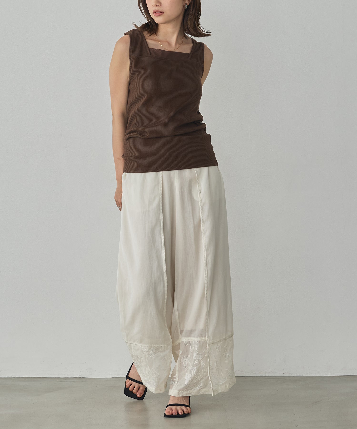 RANDOM RIB TULLE TANK TOP