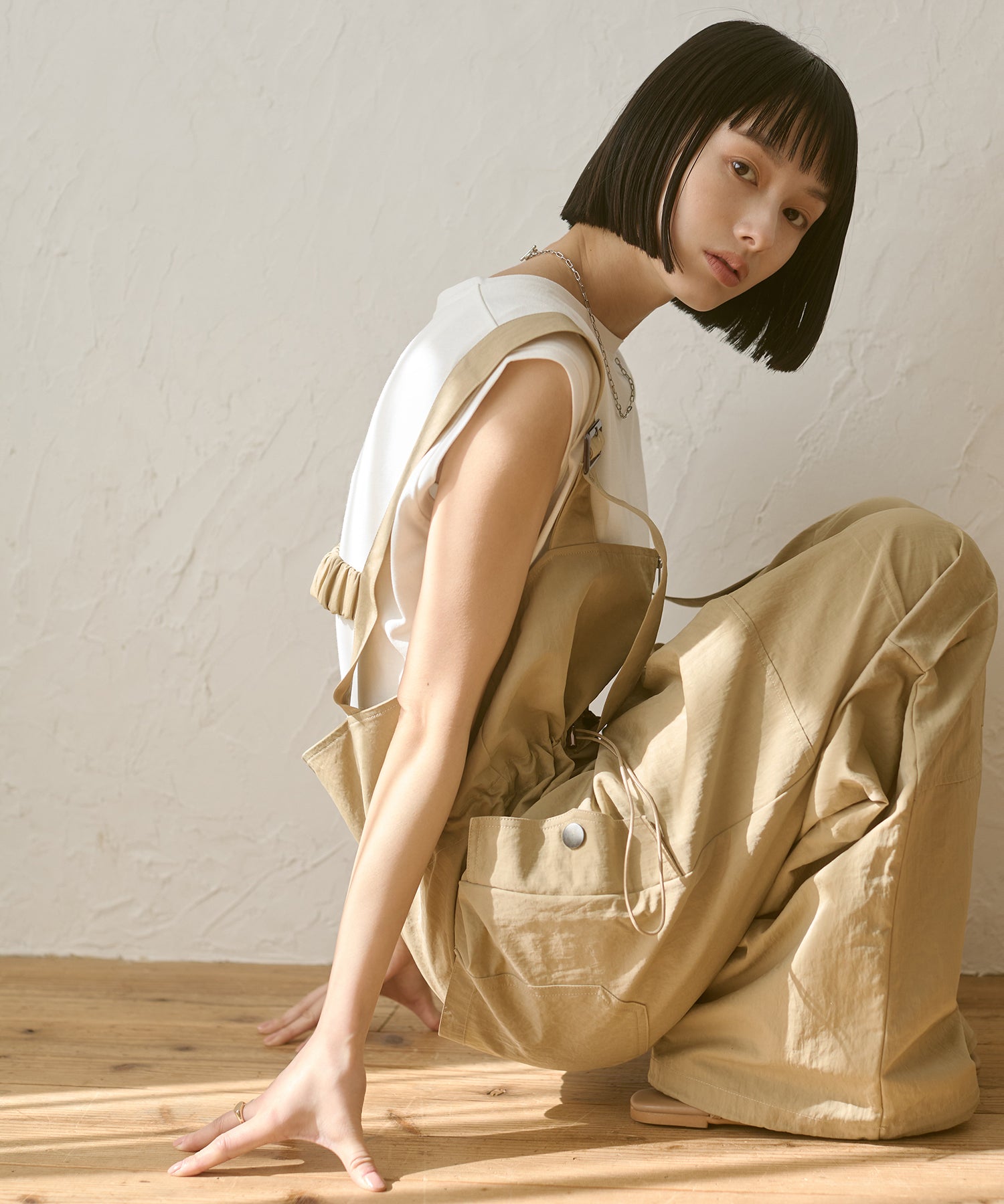 フロントジップ ウエストギャザー サロペット