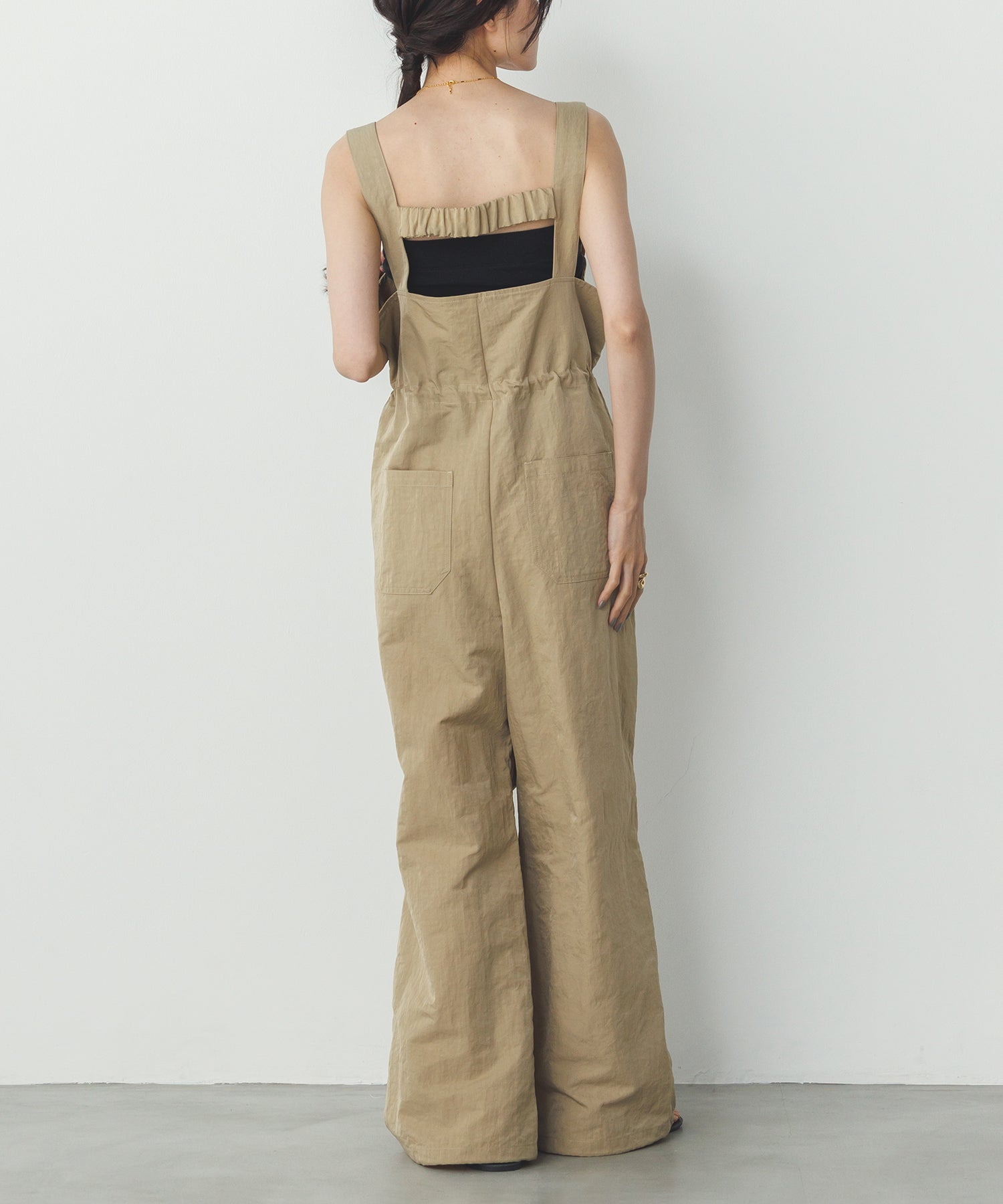 フロントジップ ウエストギャザー サロペット