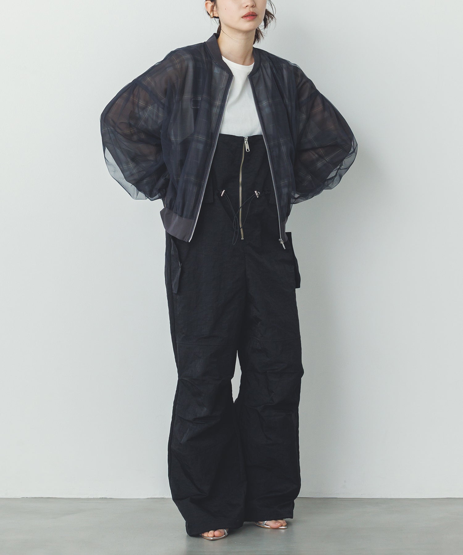 フロントジップ ウエストギャザー サロペット