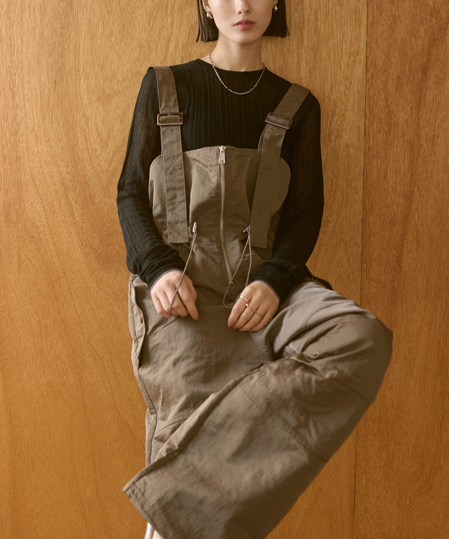 フロントジップ ウエストギャザー サロペット