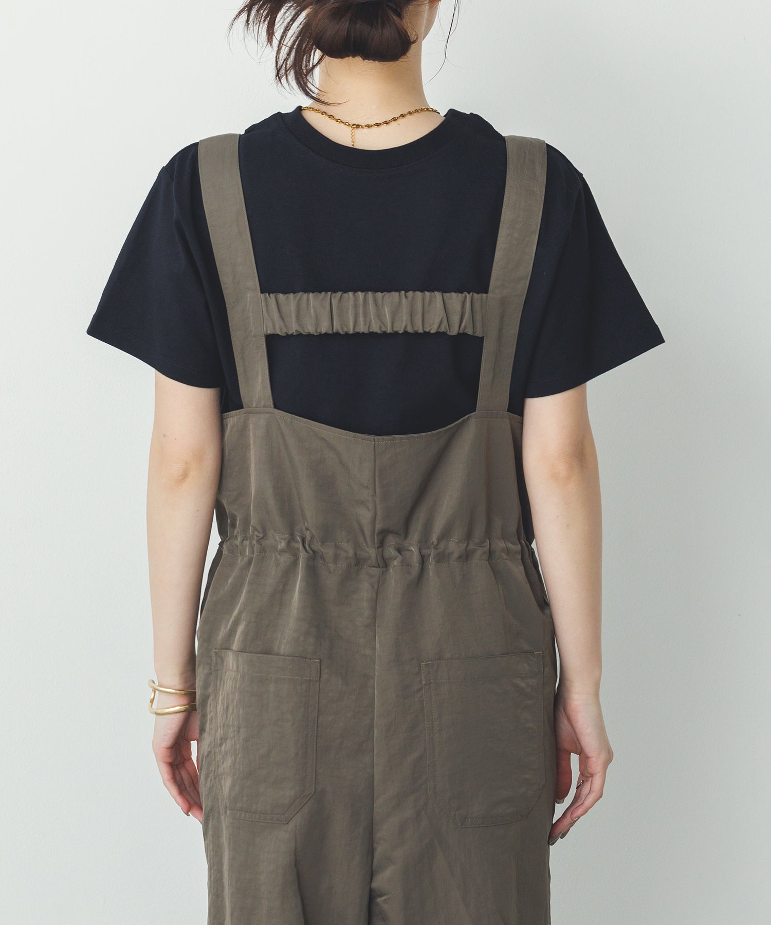 フロントジップ ウエストギャザー サロペット