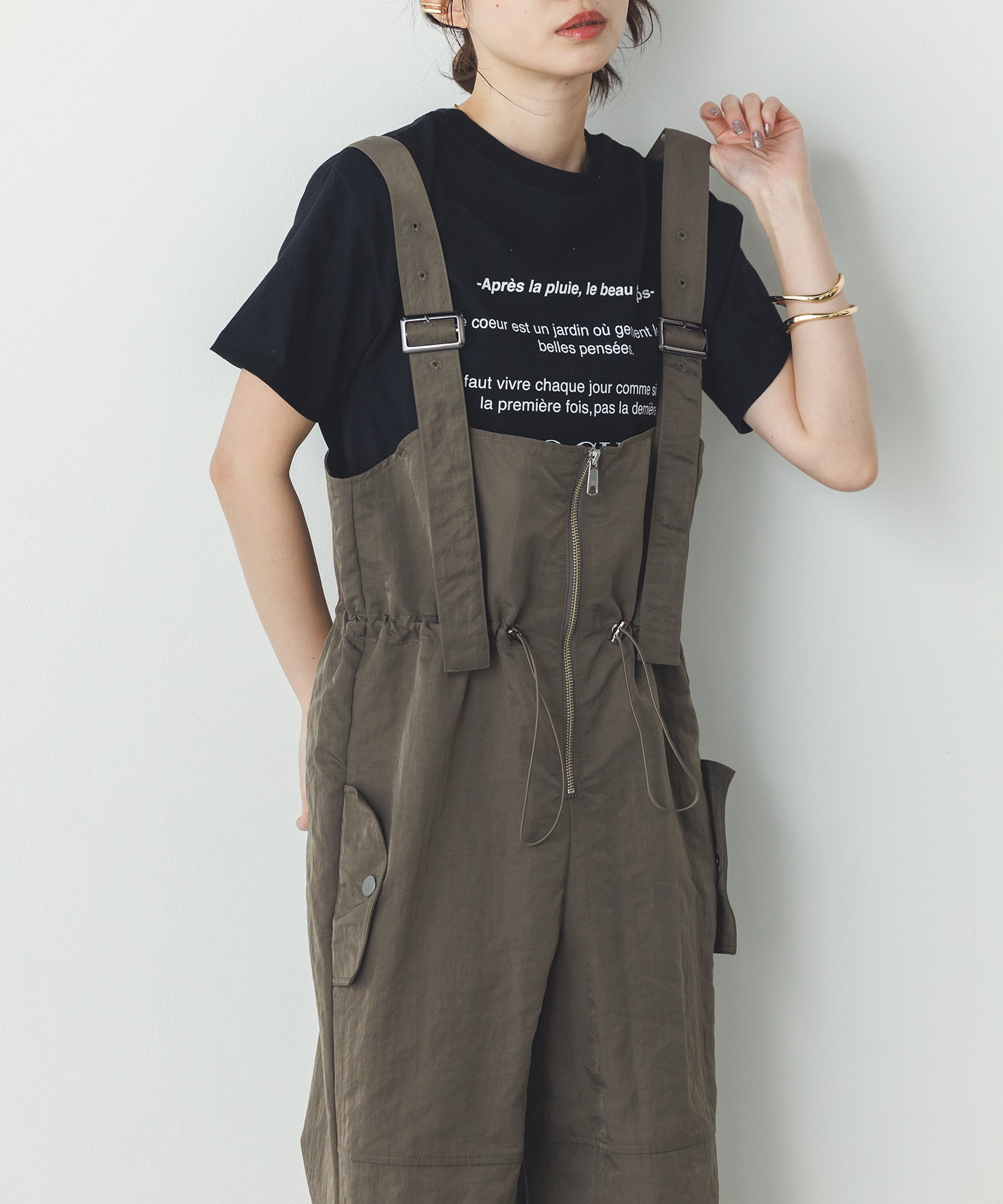 フロントジップ ウエストギャザー サロペット