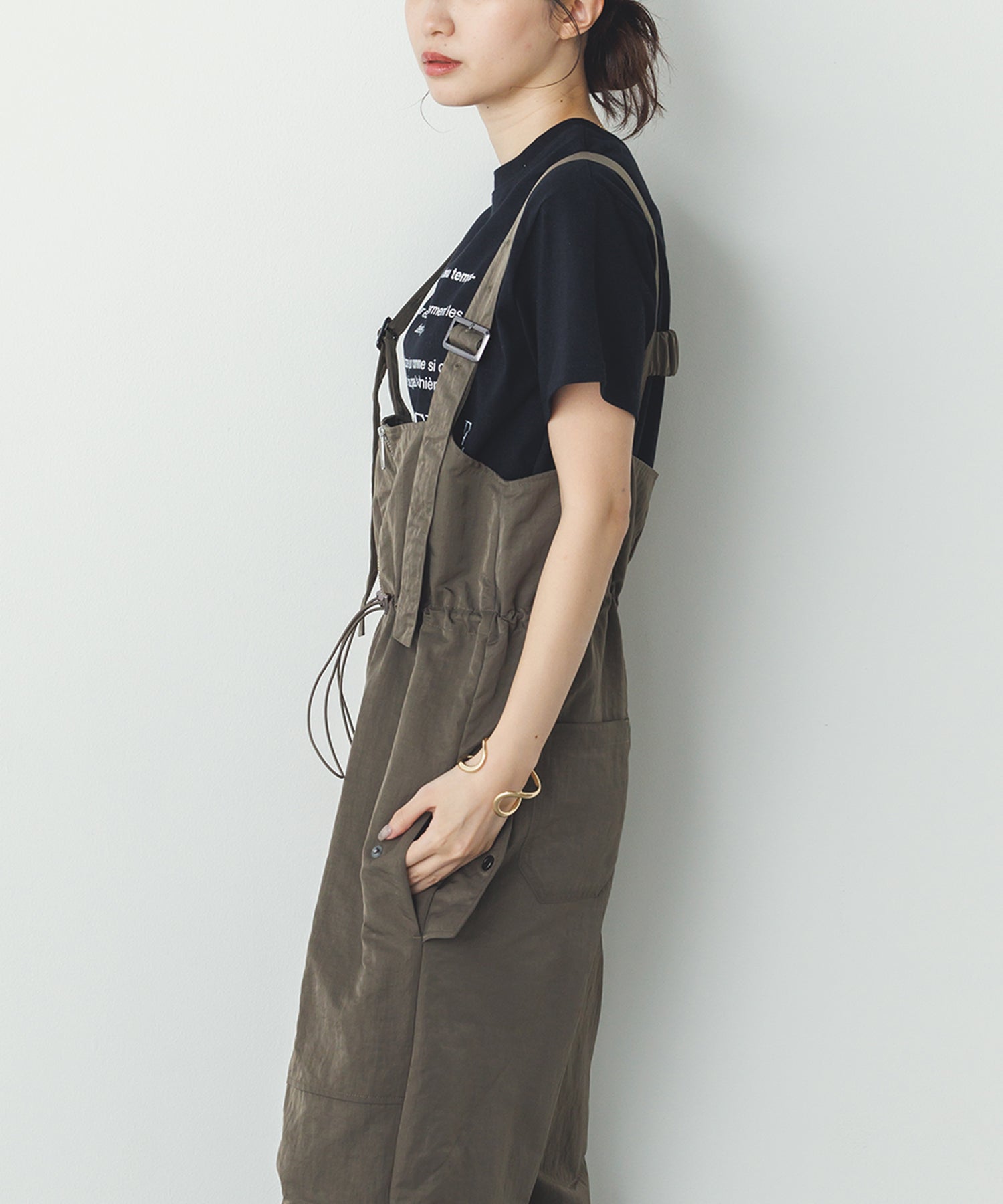 フロントジップ ウエストギャザー サロペット