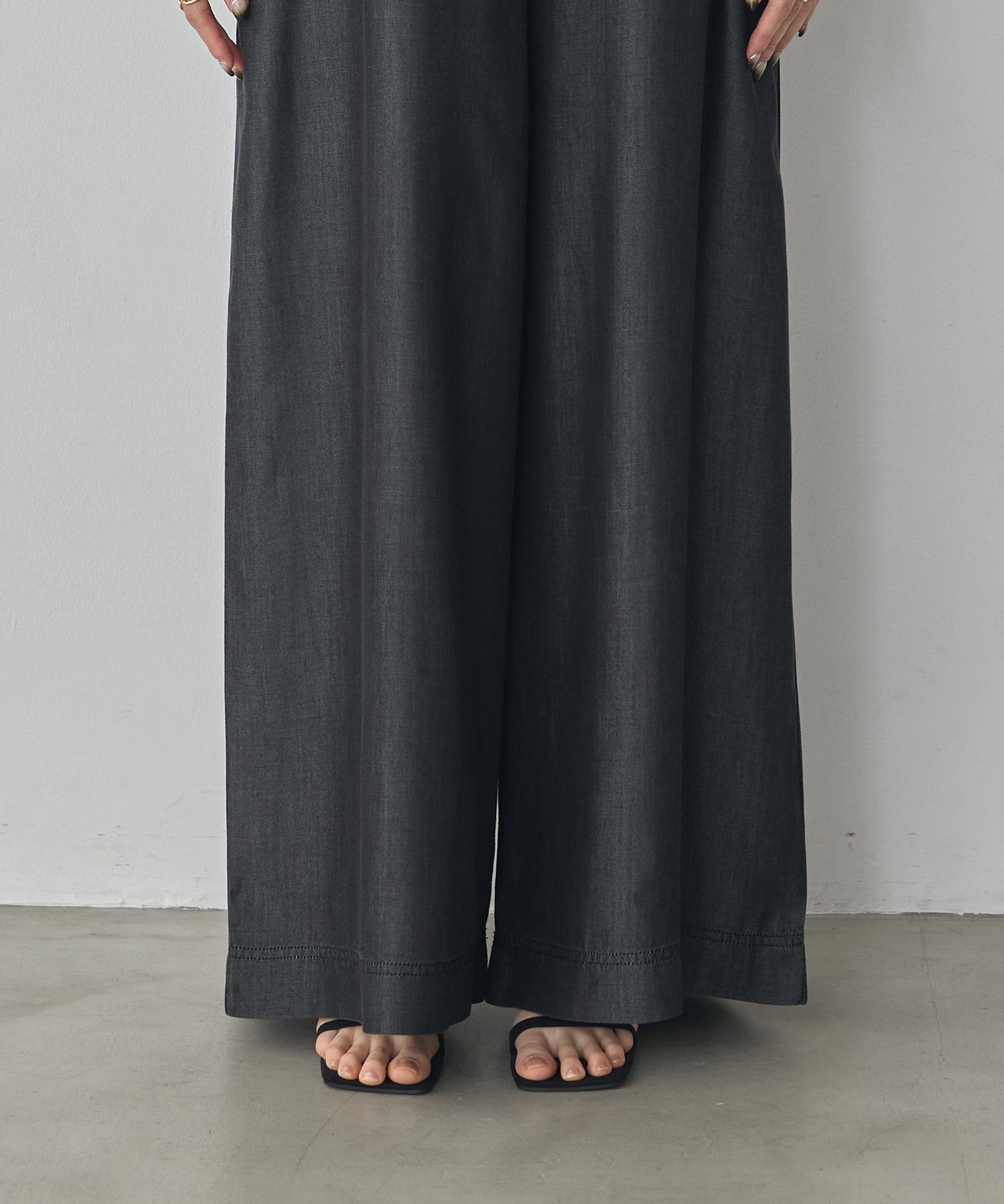 REVERSIBLE TENCEL DENIM OVERALLS