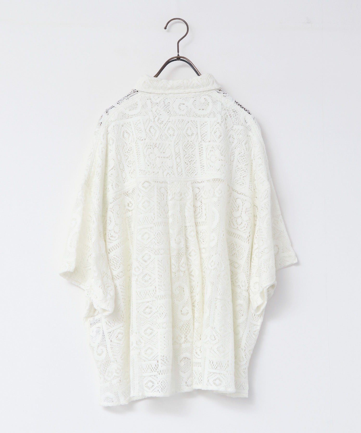 LACE SHORT-SLEEVE SHIRT