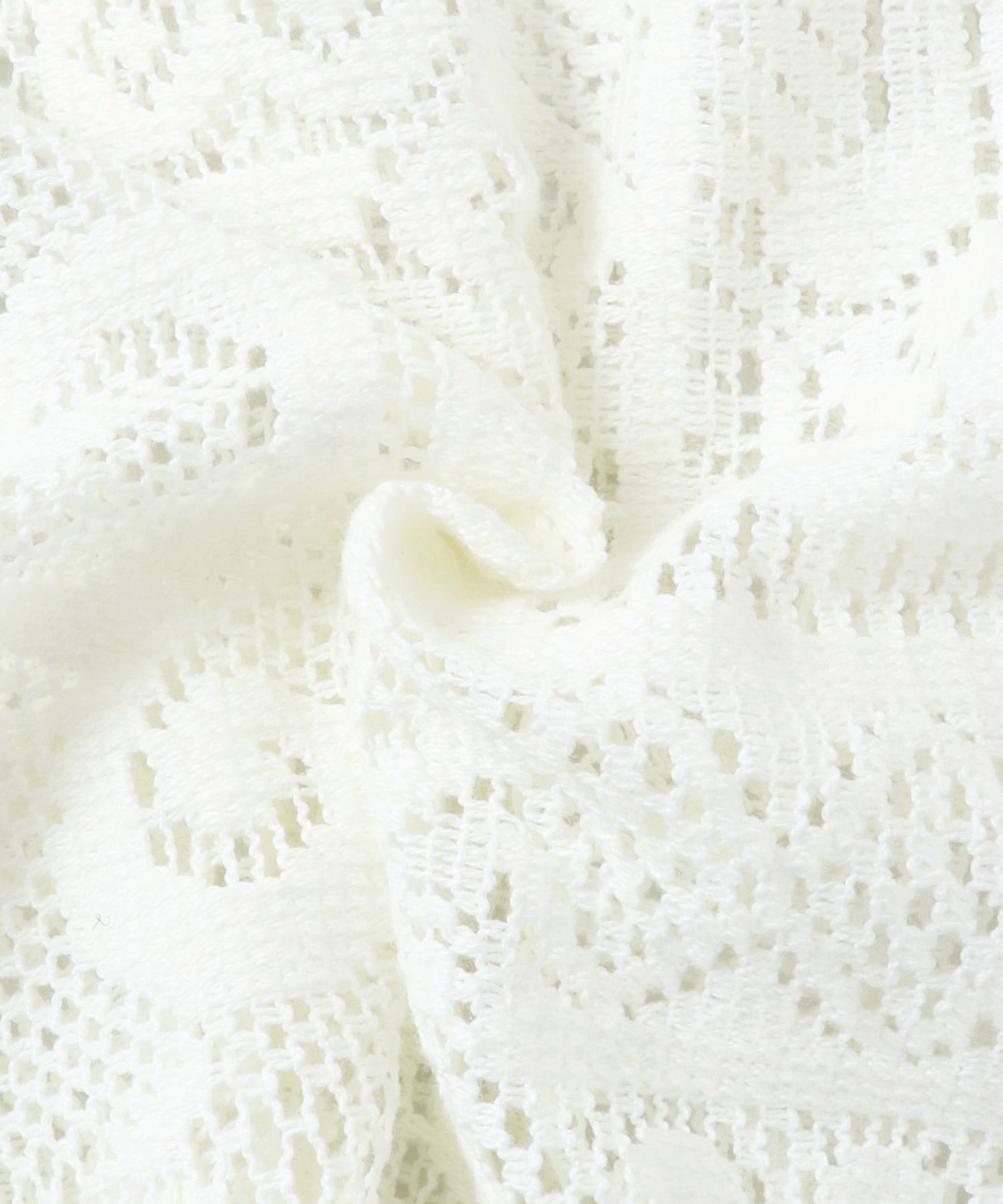 LACE SHORT-SLEEVE SHIRT