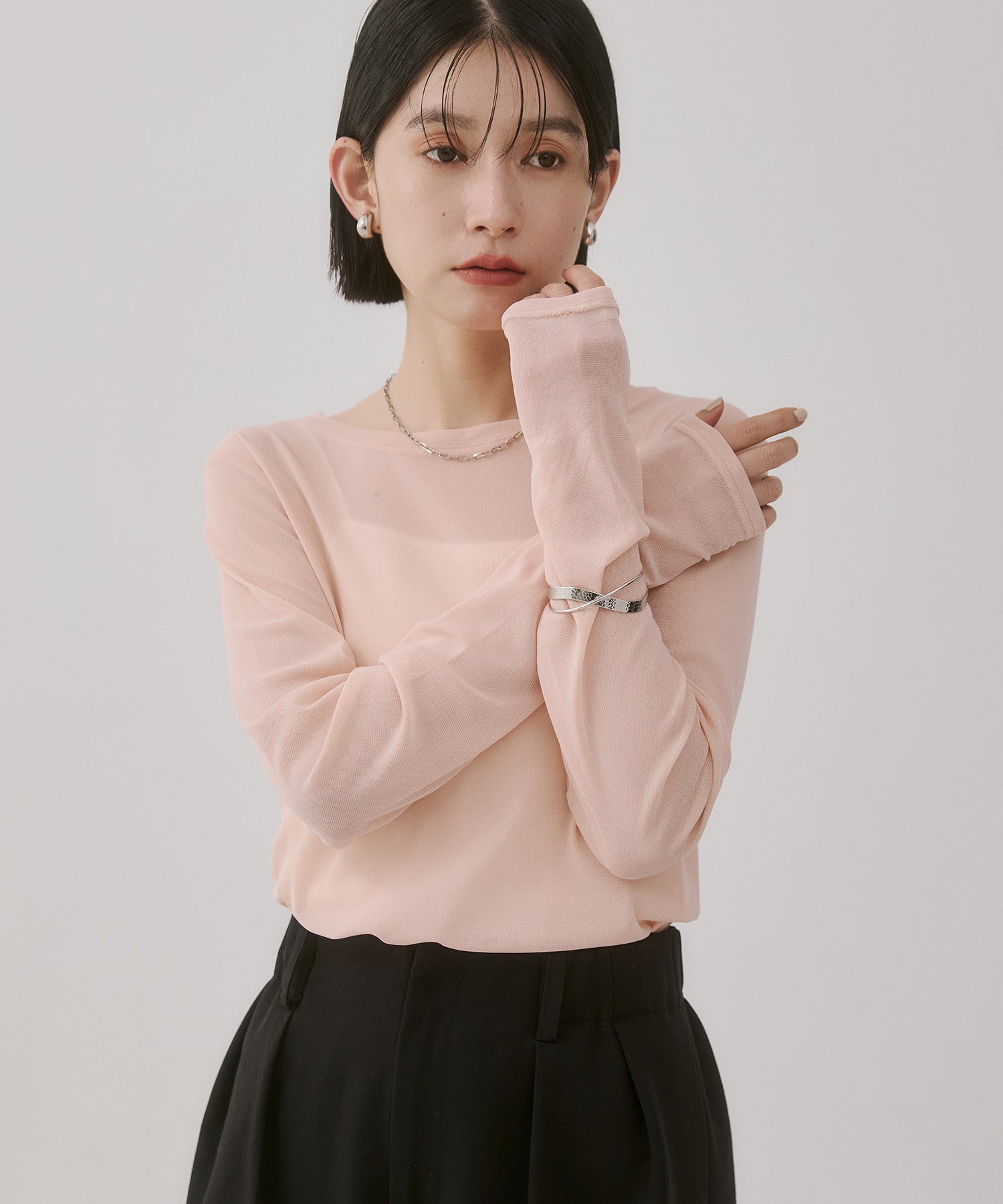 [LIMITED] CREW NECK SHEER TOPS