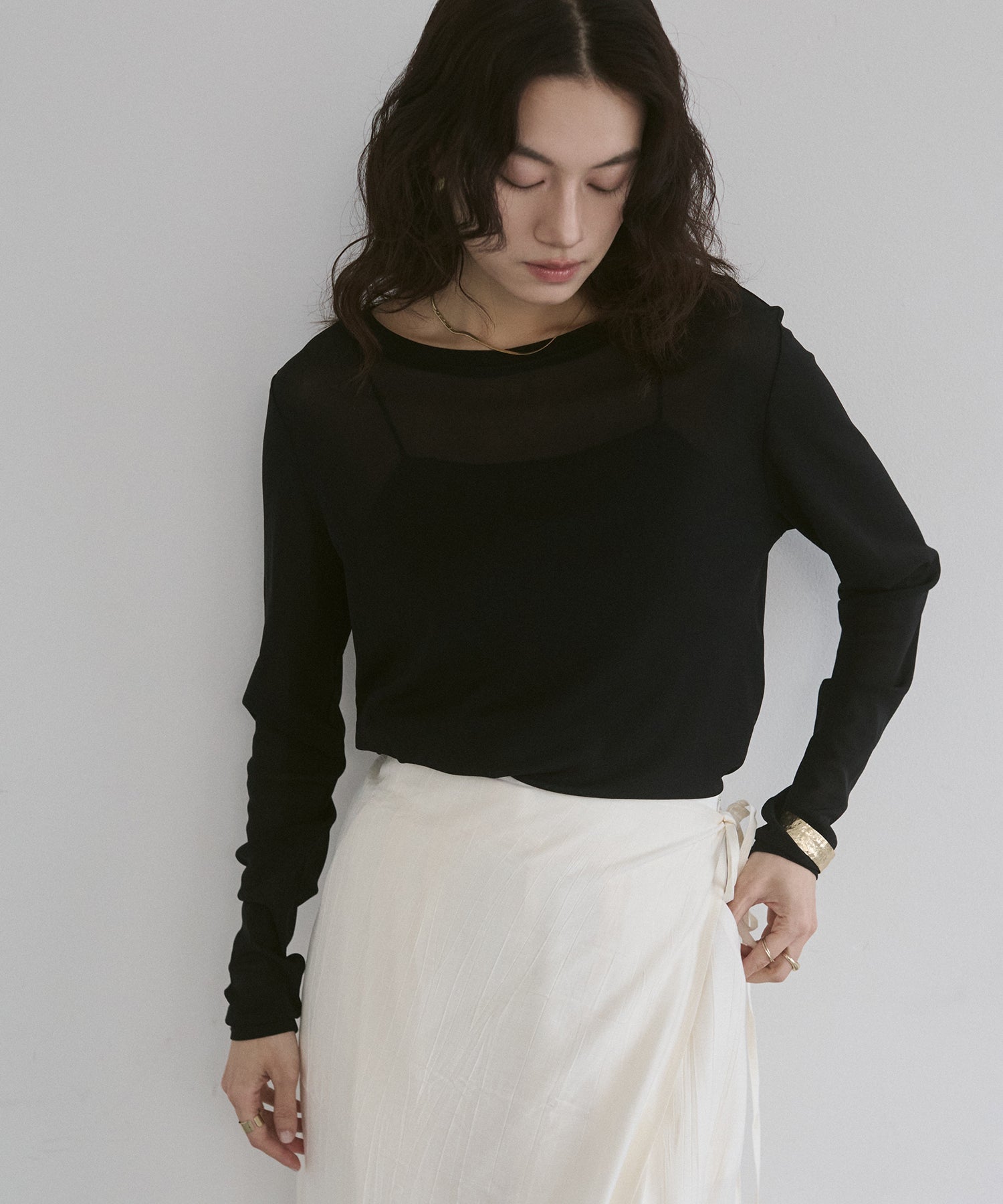 [LIMITED] CREW NECK SHEER TOPS