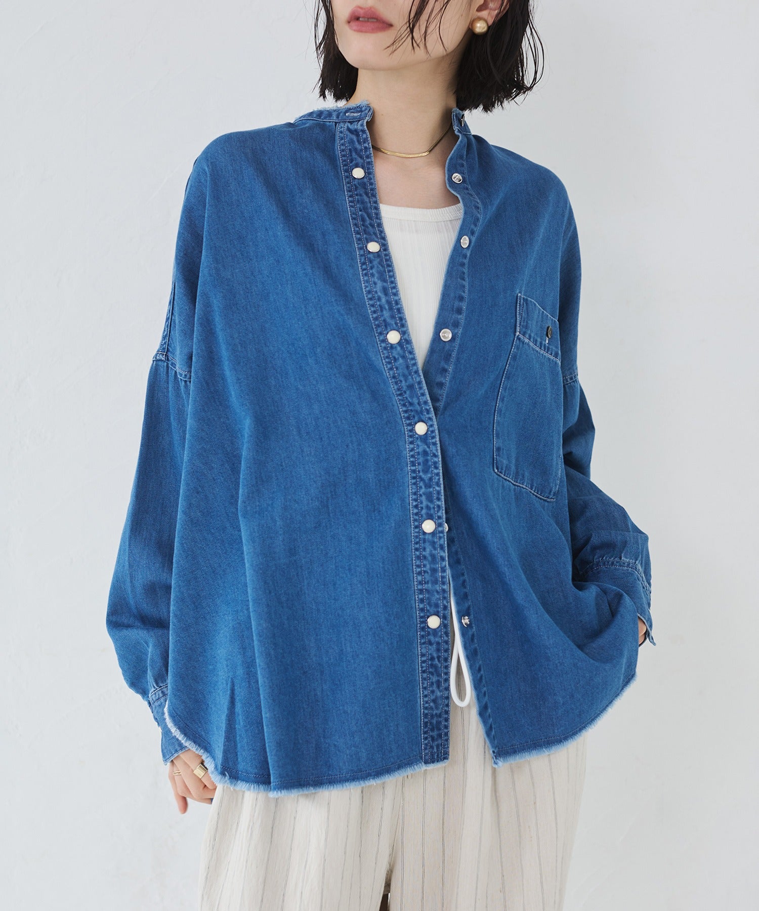 【WEB限定/別注】 バンドカラー オーバーサイズ デニムシャツ