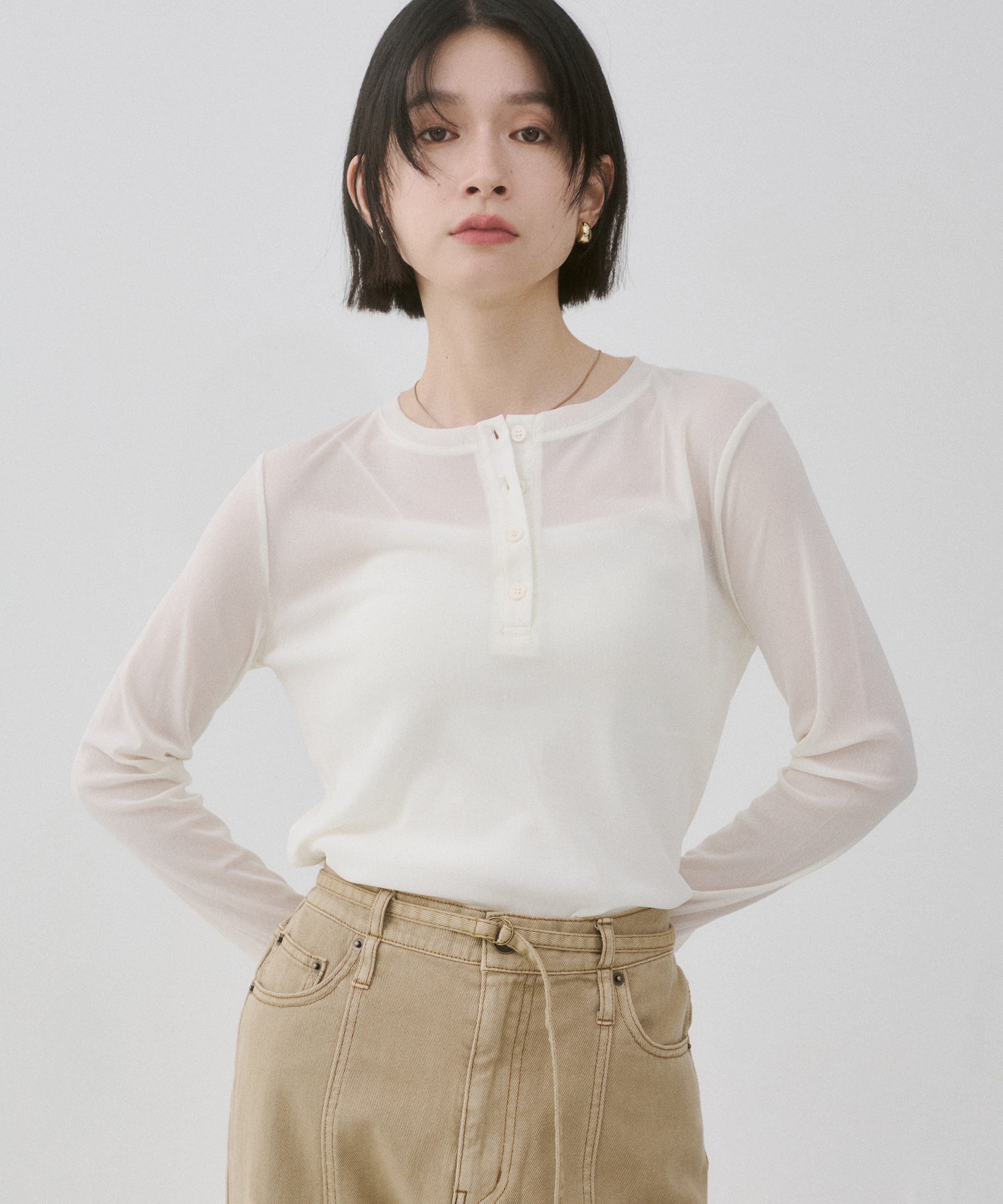 ヘンリーネック レイヤードシアートップス