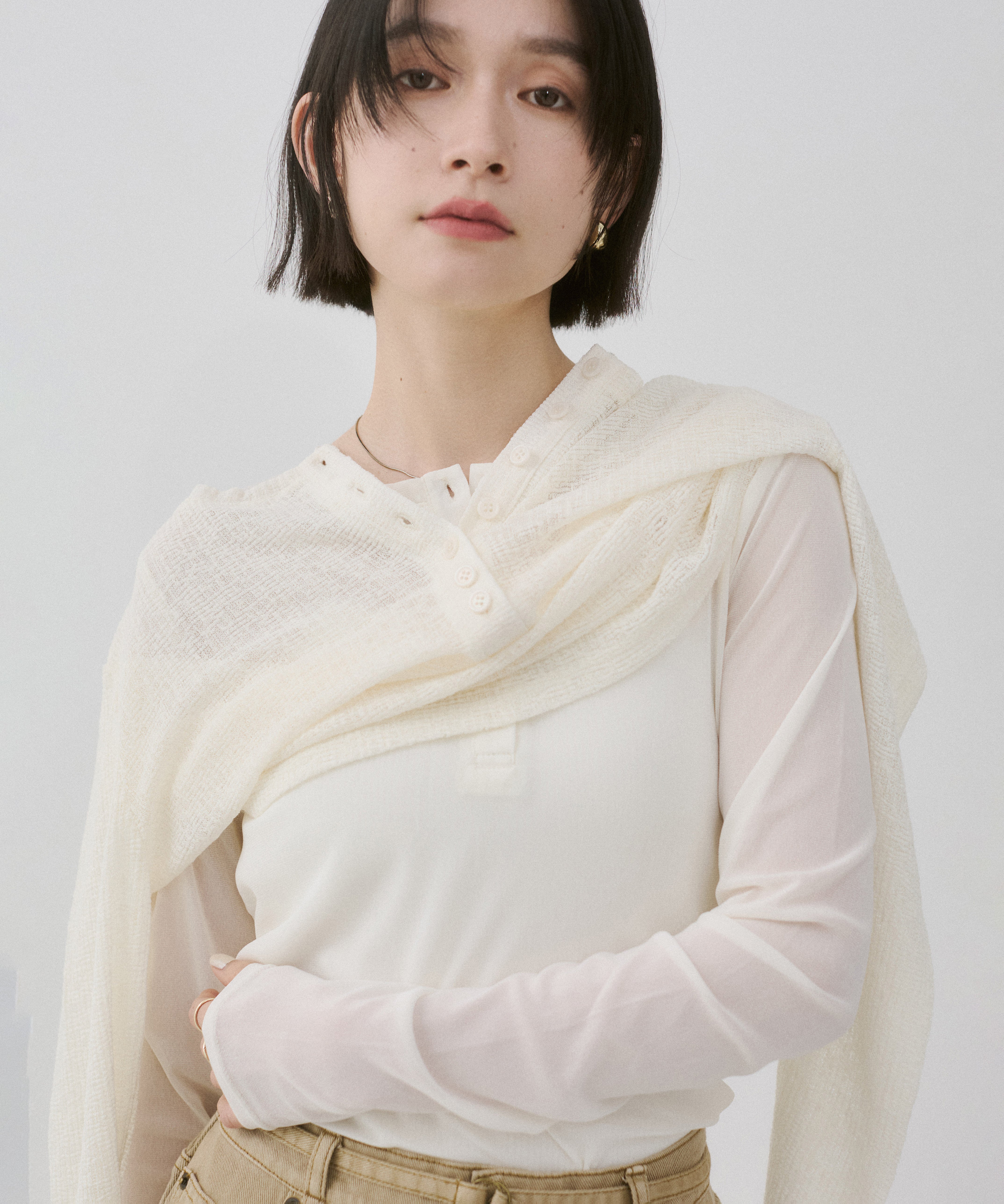 ヘンリーネック レイヤードシアートップス