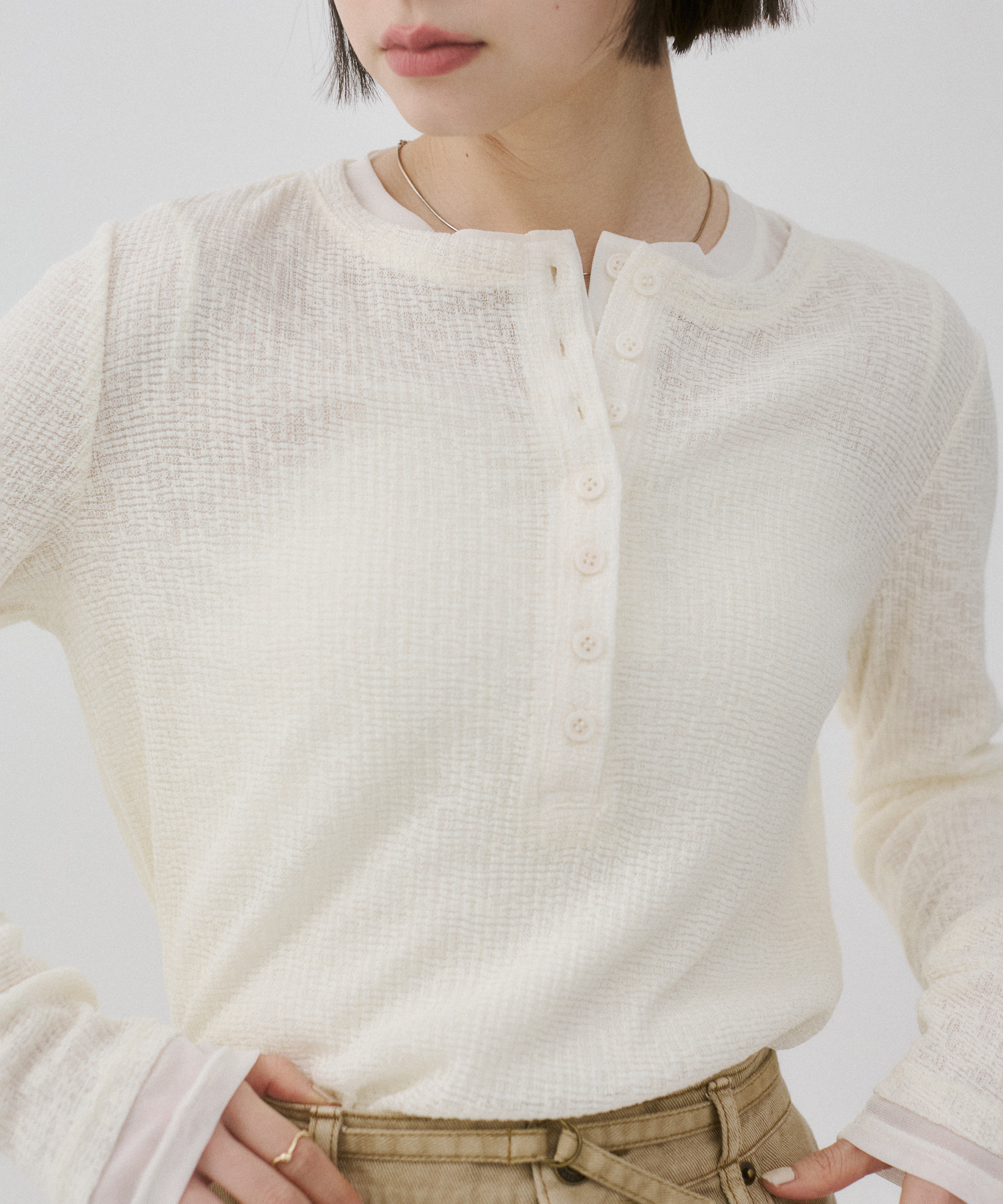ヘンリーネック レイヤードシアートップス