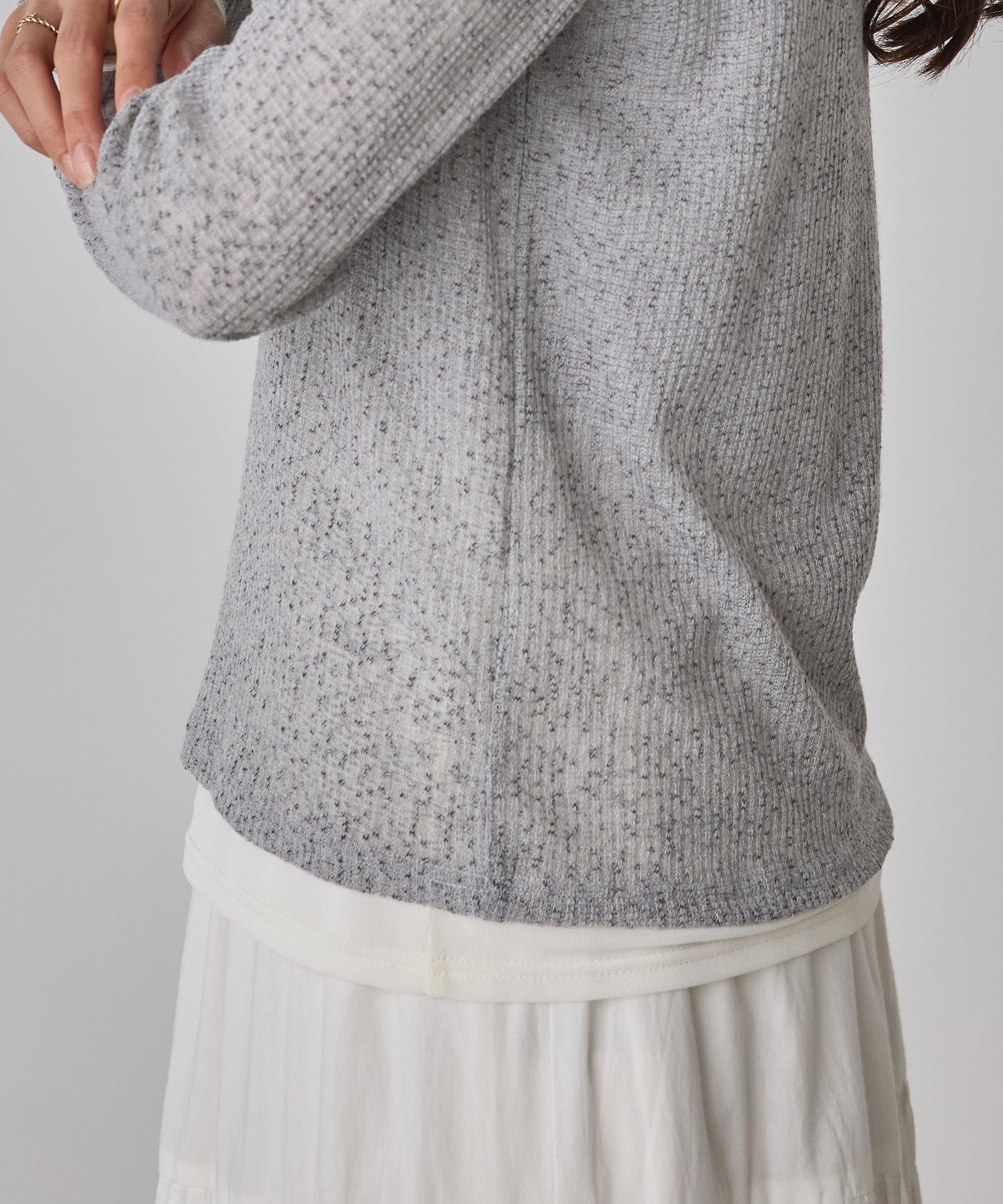 ヘンリーネック レイヤードシアートップス