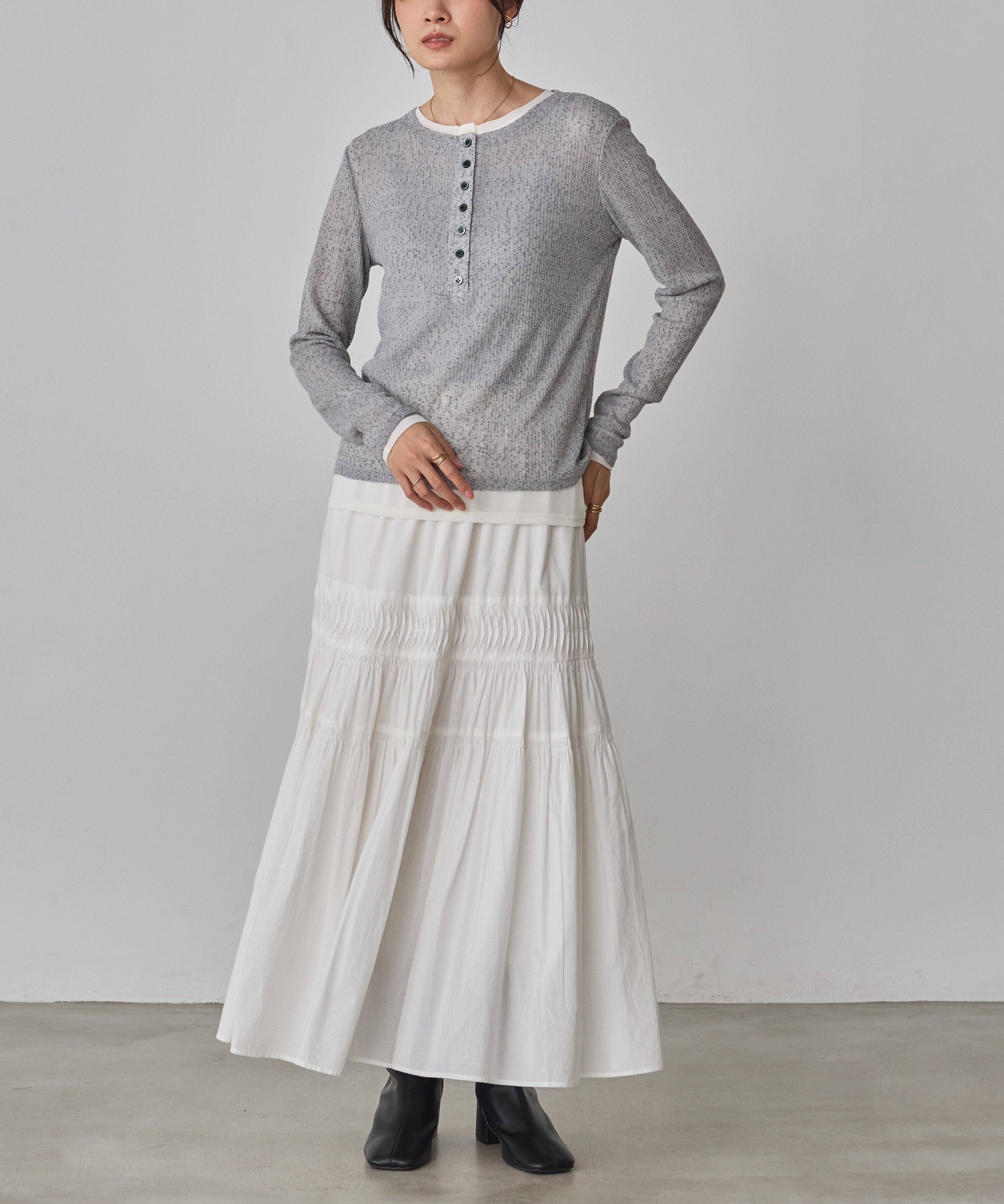 ヘンリーネック レイヤードシアートップス