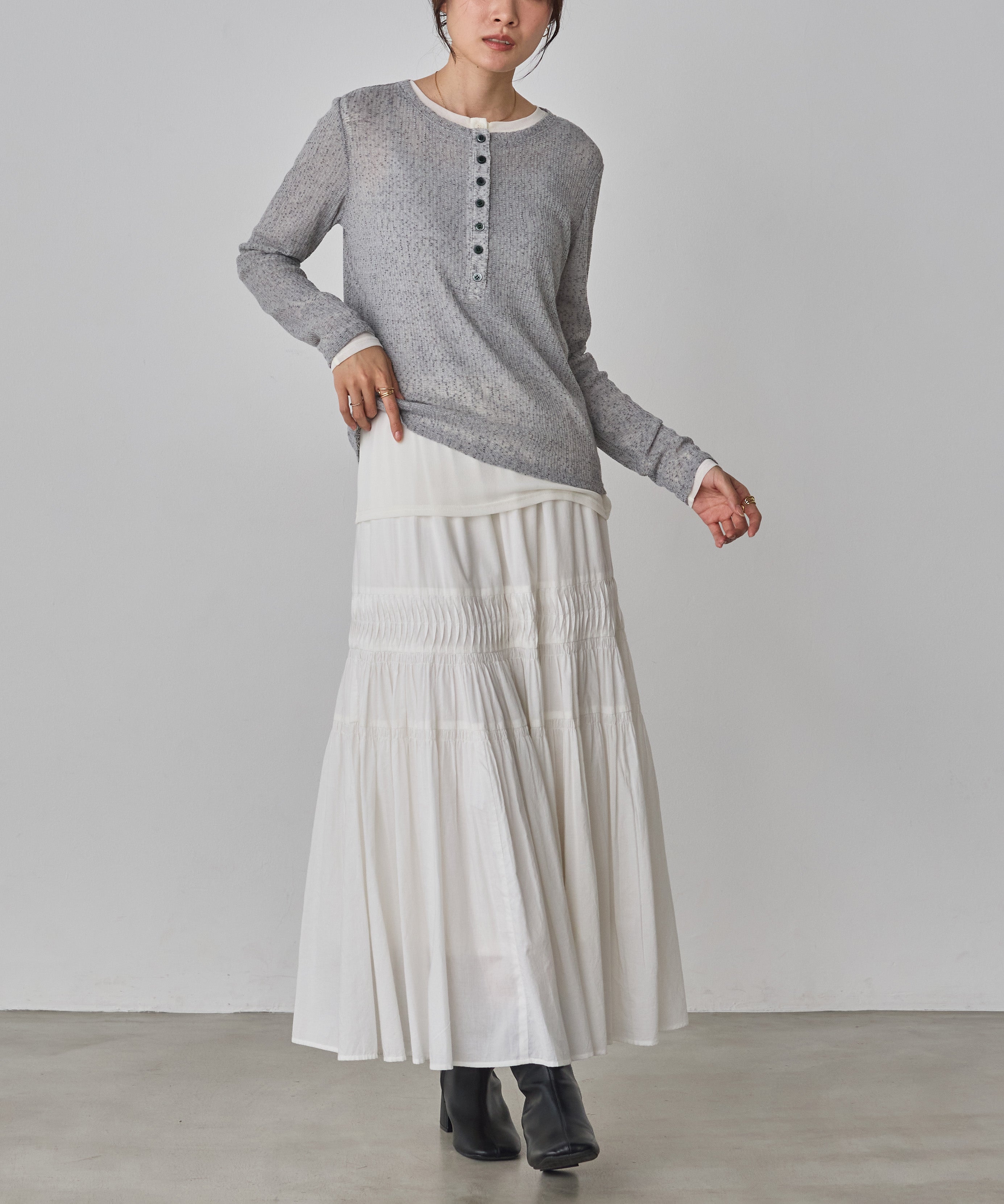 ヘンリーネック レイヤードシアートップス