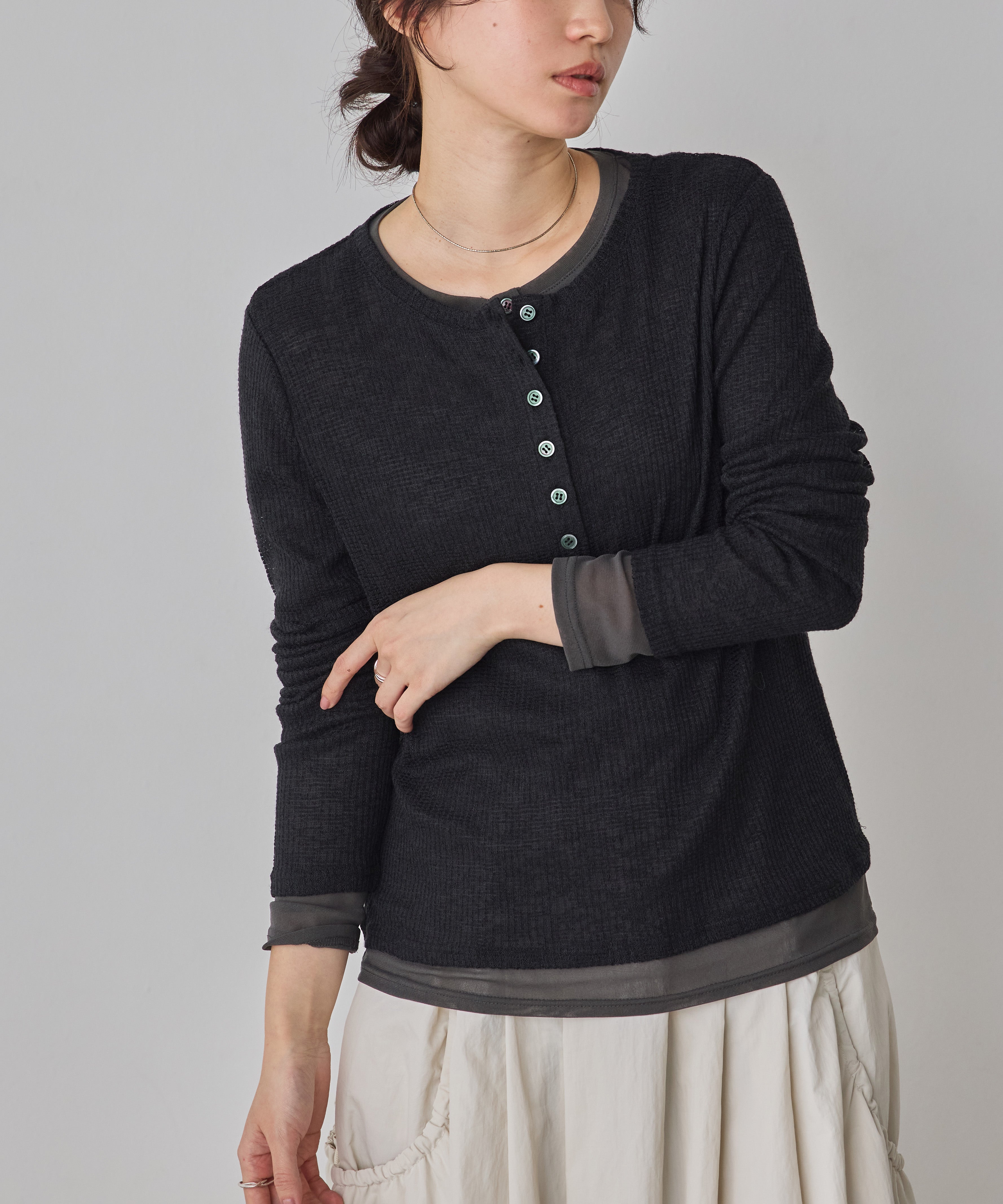 ヘンリーネック レイヤードシアートップス