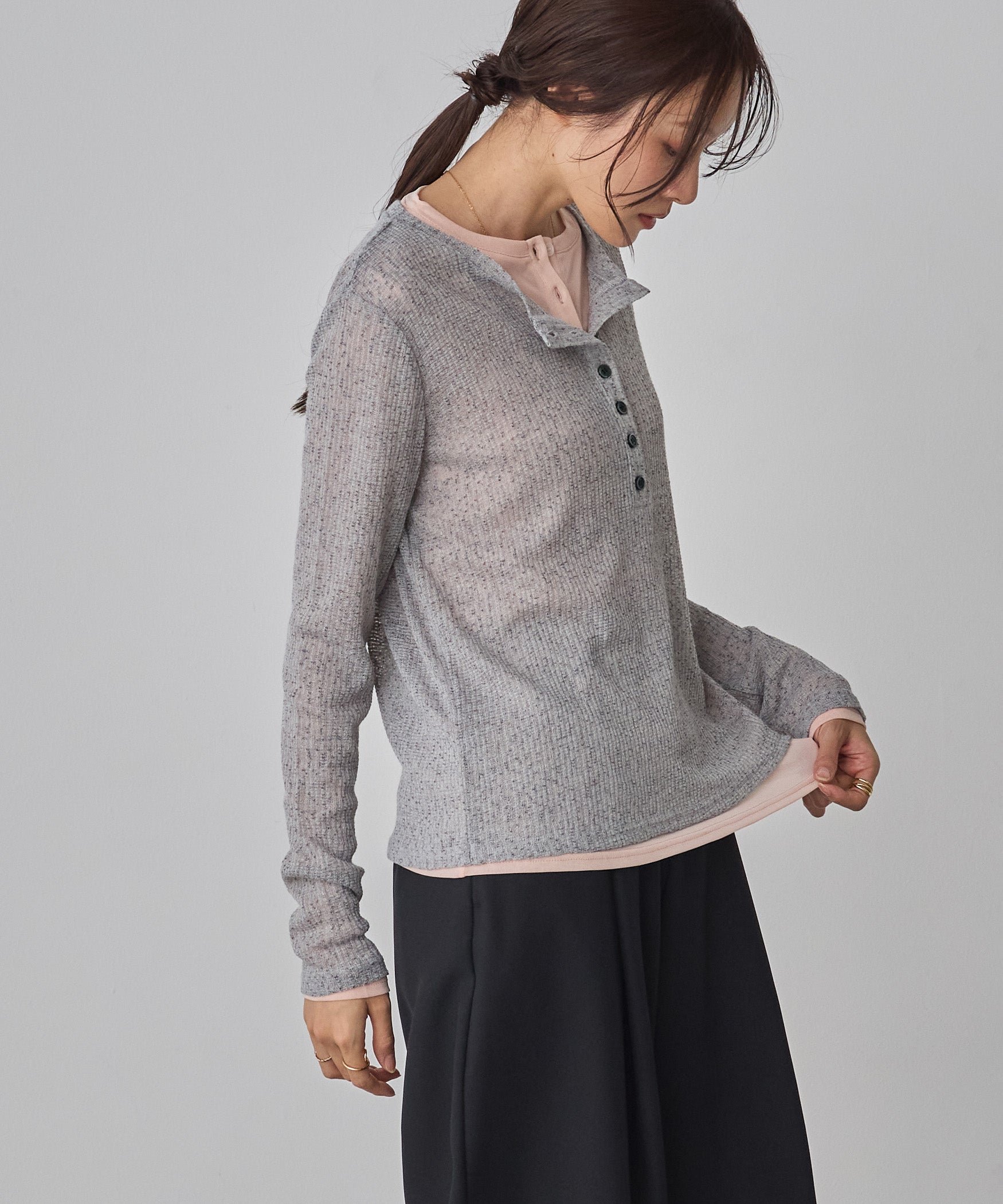 ヘンリーネック レイヤードシアートップス