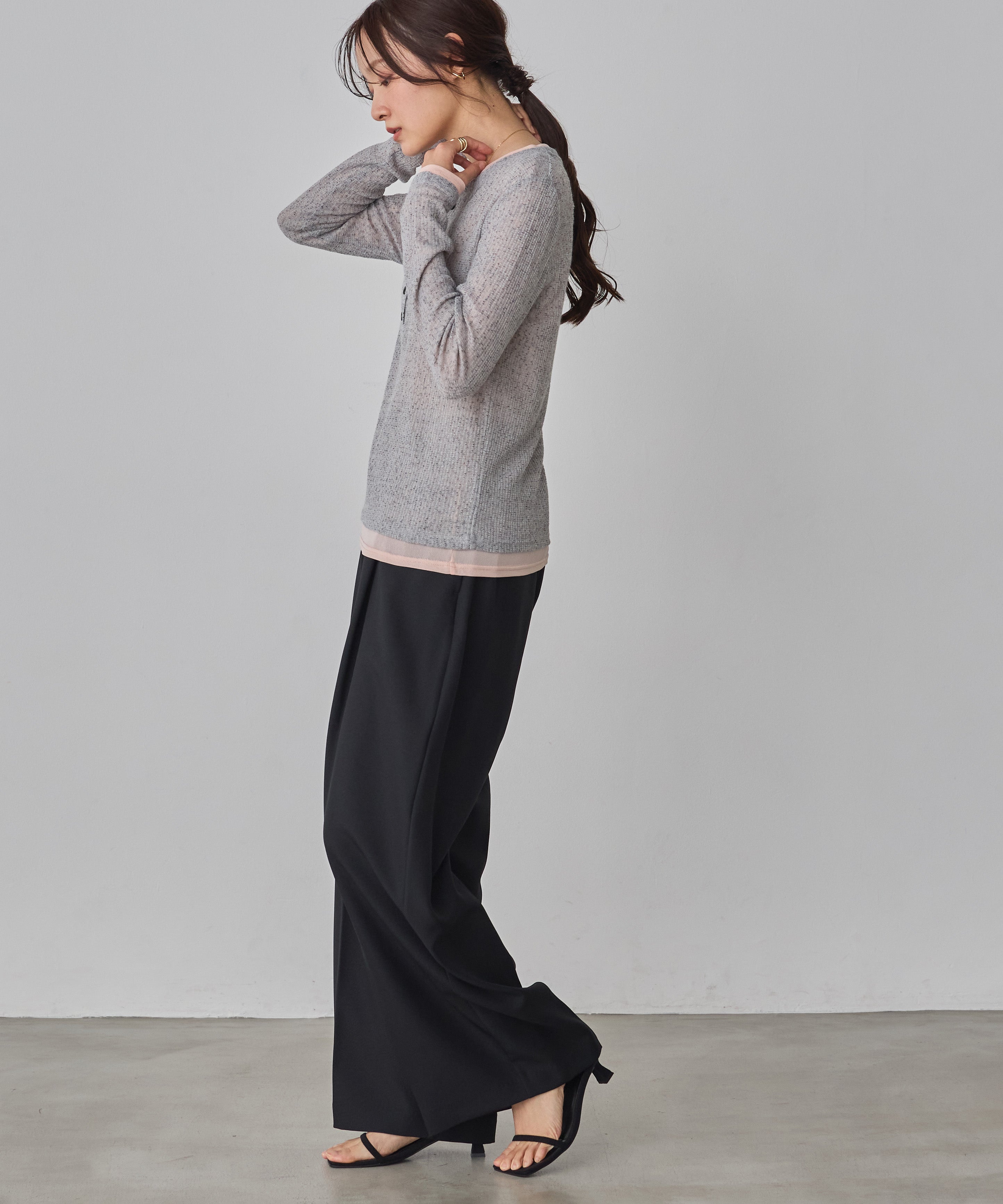 ヘンリーネック レイヤードシアートップス