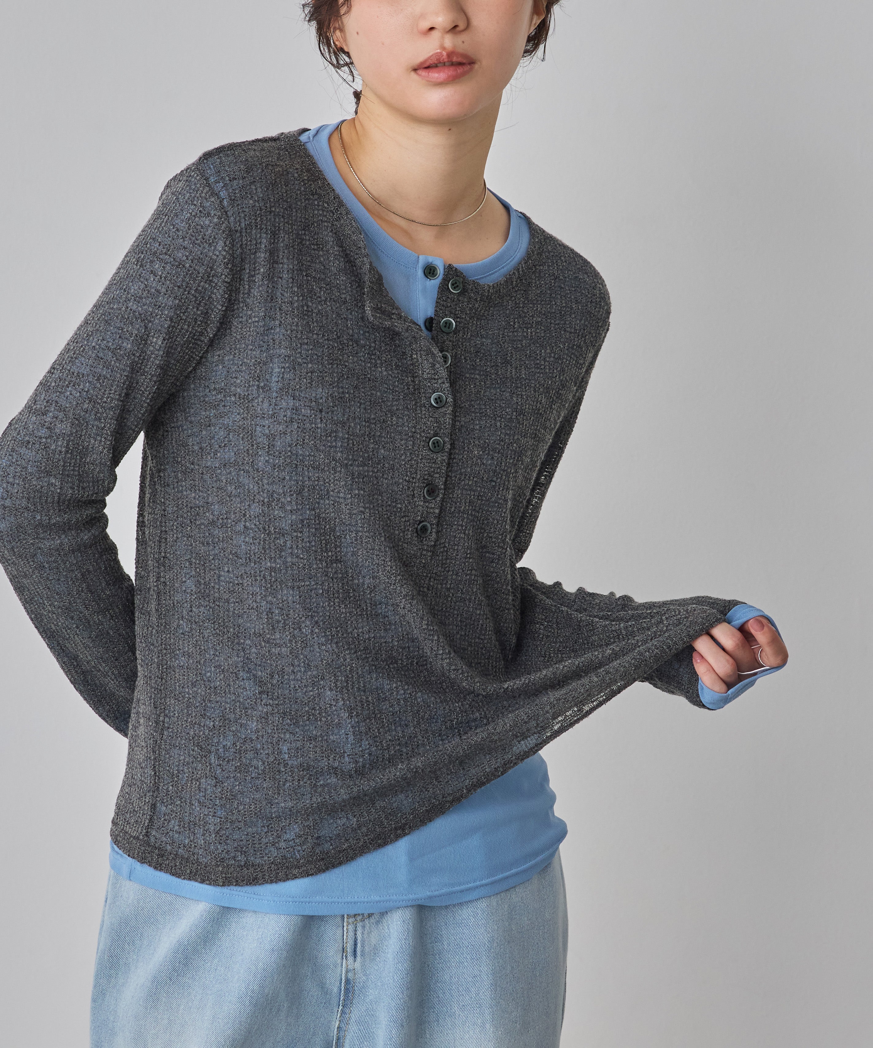 ヘンリーネック レイヤードシアートップス