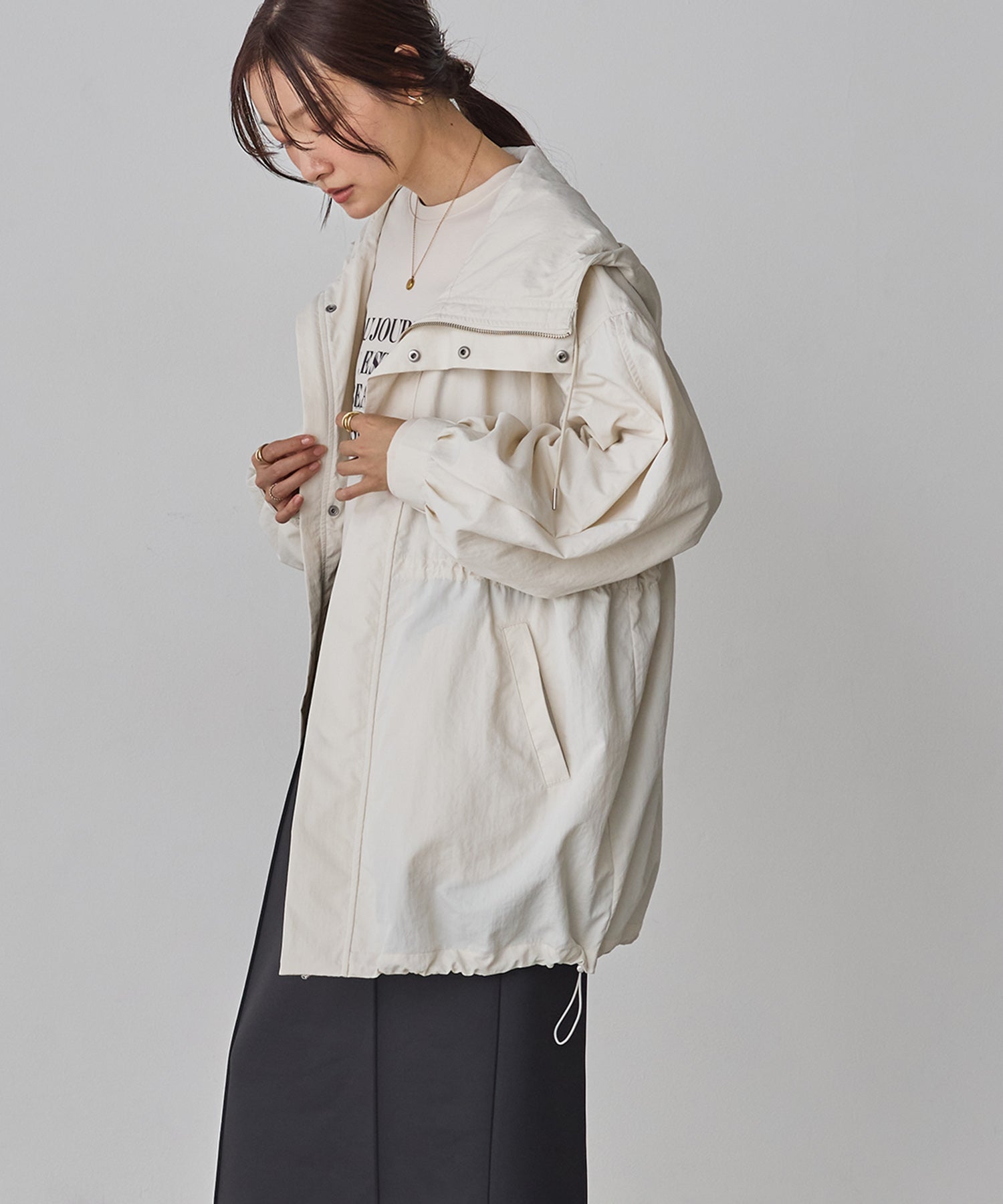 ナイロン マウンテンパーカー