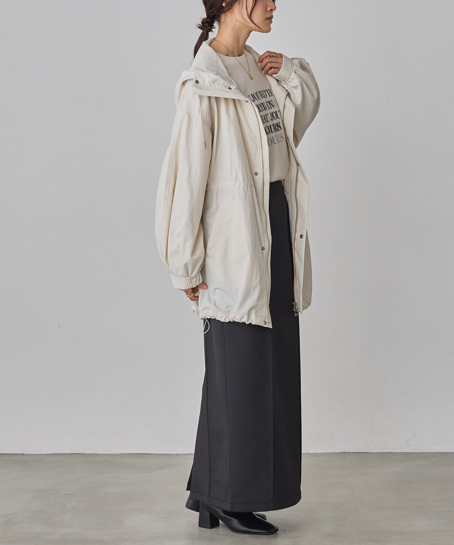 ナイロン マウンテンパーカー