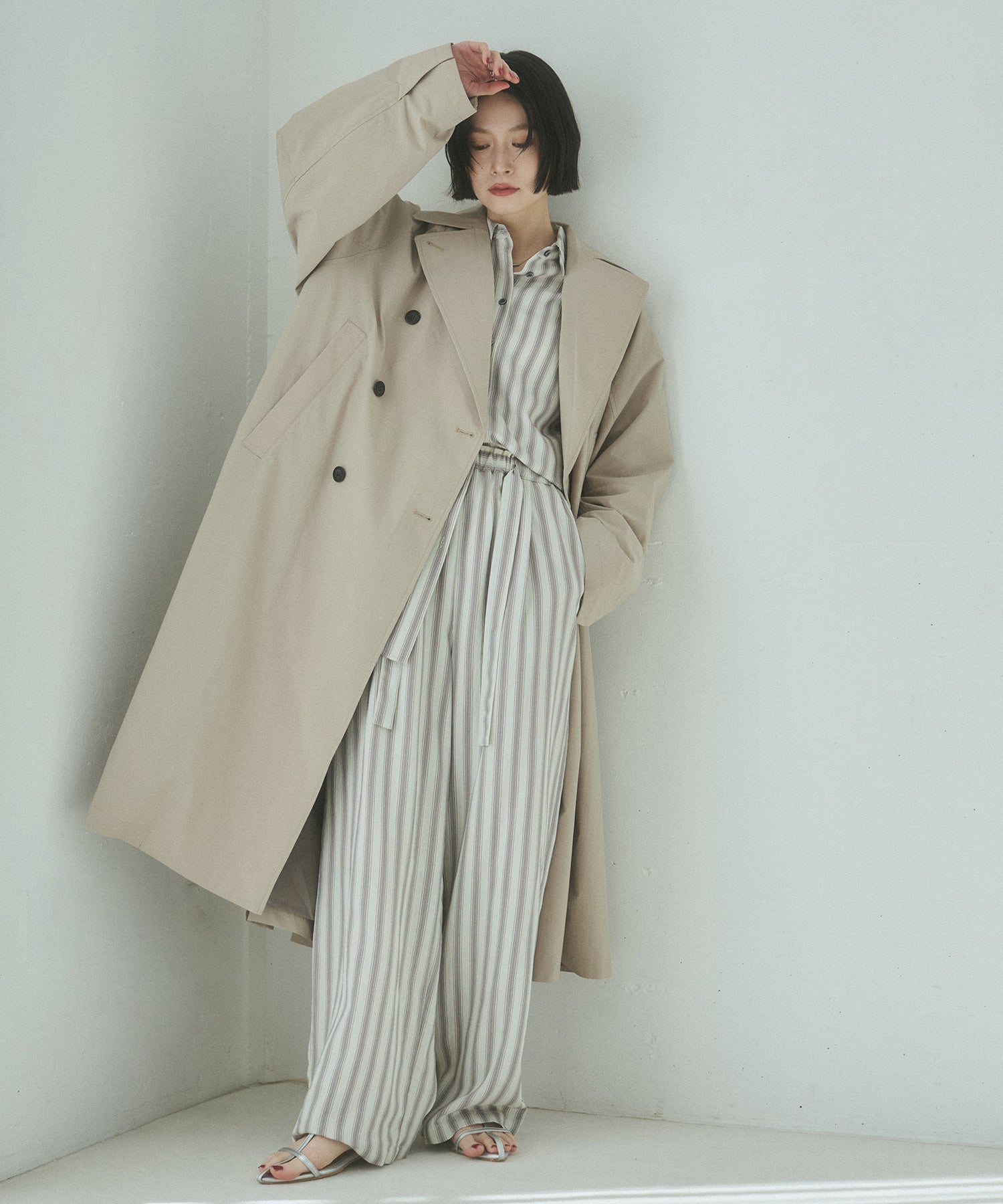 ストレッチポリエステル トレンチコート