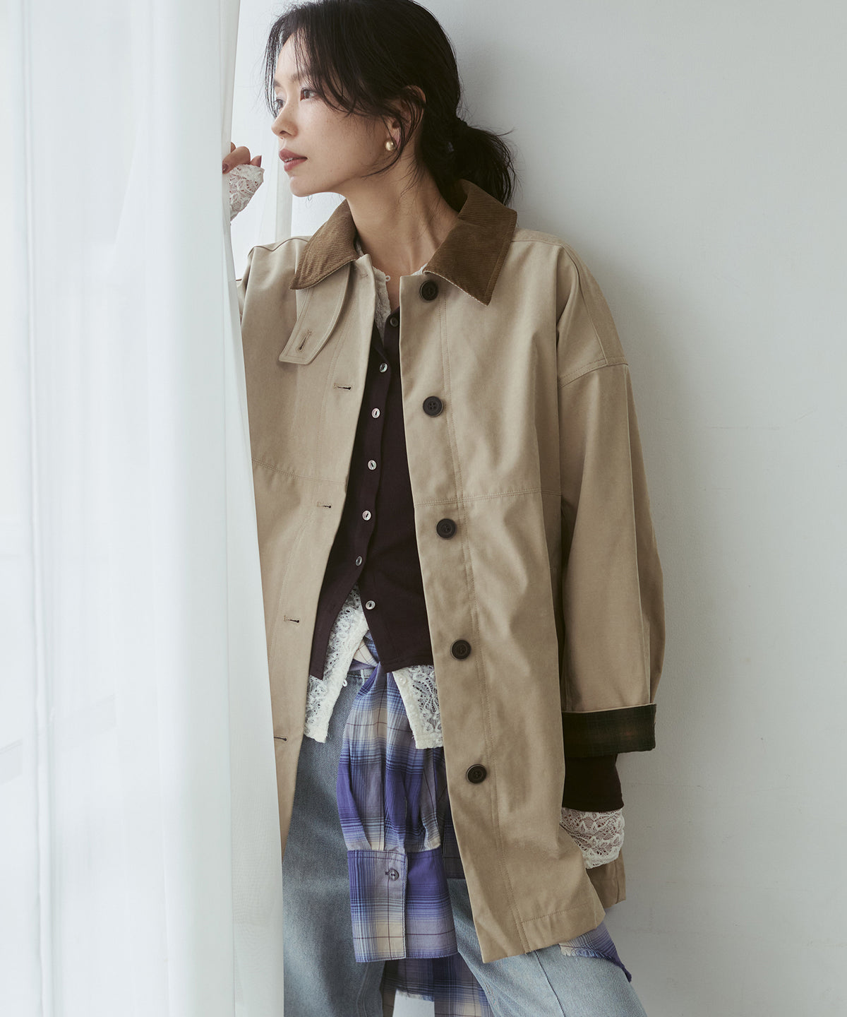 COLOUR-BLOCKED COLLAR BONDED STAND-UP COLLAR COAT