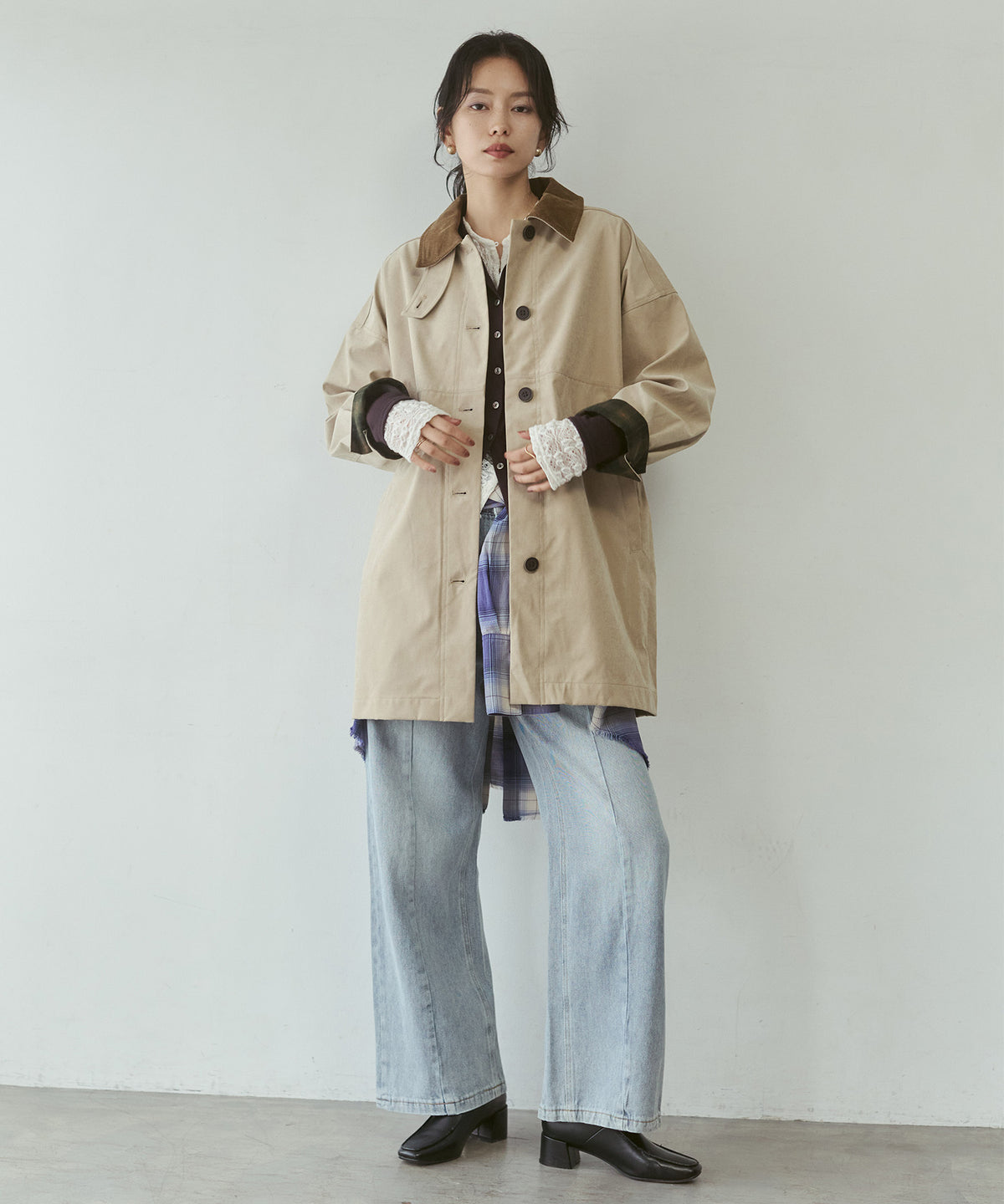 COLOUR-BLOCKED COLLAR BONDED STAND-UP COLLAR COAT