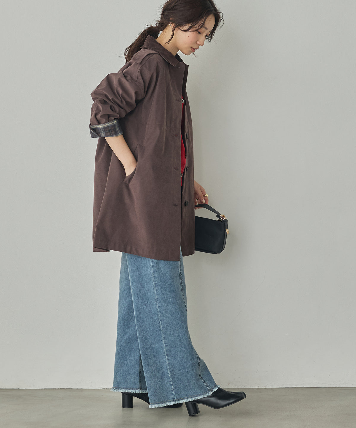 COLOUR-BLOCKED COLLAR BONDED STAND-UP COLLAR COAT