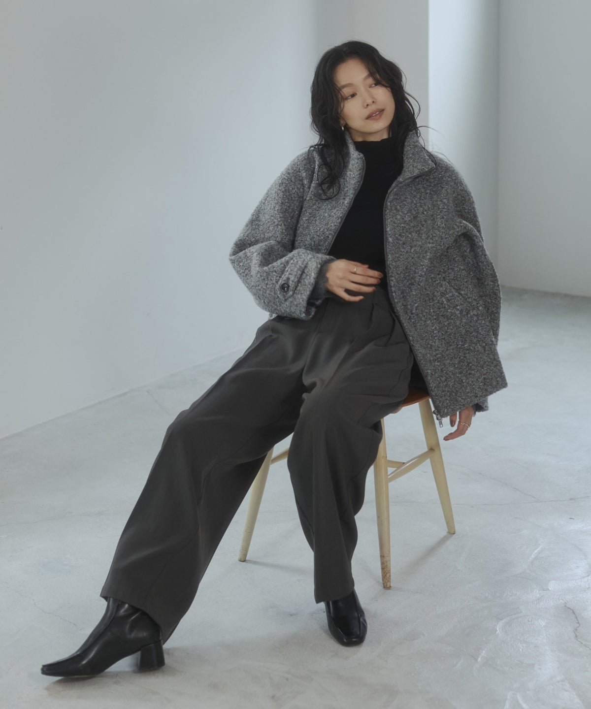 CURLY BOUCLÉ STAND-UP COLLAR MEDIUM COAT