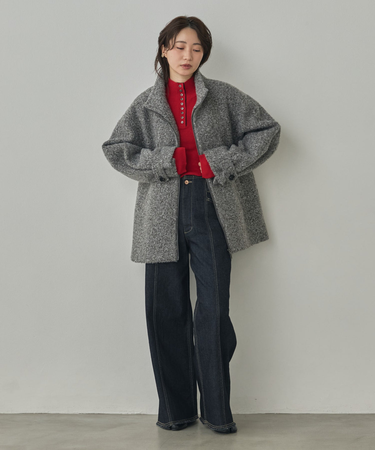CURLY BOUCLÉ STAND-UP COLLAR MEDIUM COAT