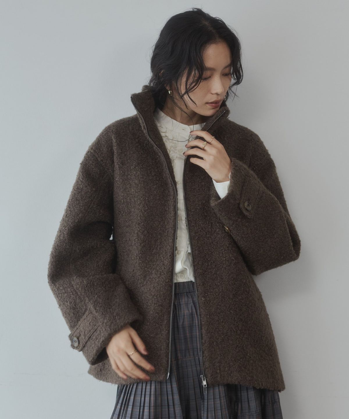 CURLY BOUCLÉ STAND-UP COLLAR MEDIUM COAT