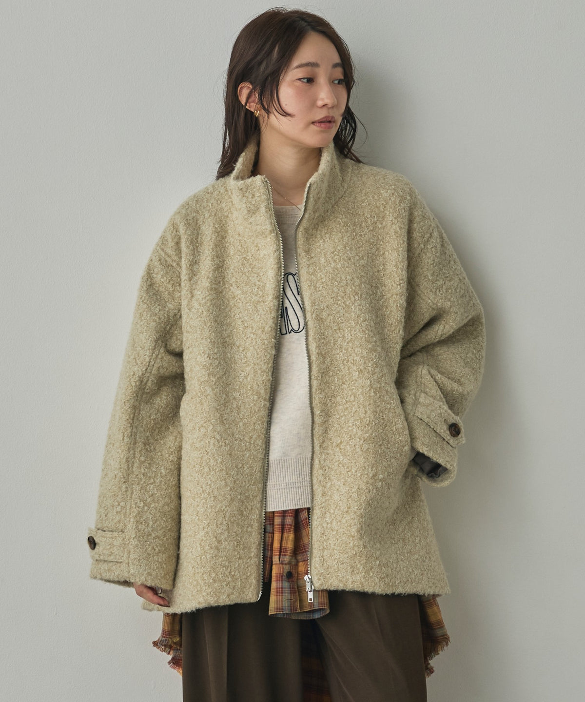 CURLY BOUCLÉ STAND-UP COLLAR MEDIUM COAT