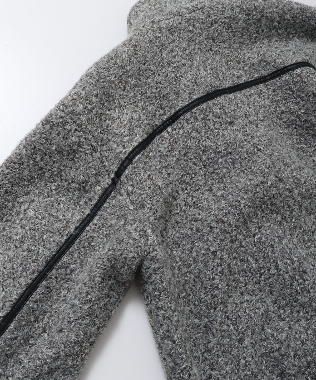 CURLY BOUCLÉ STAND-UP COLLAR MEDIUM COAT