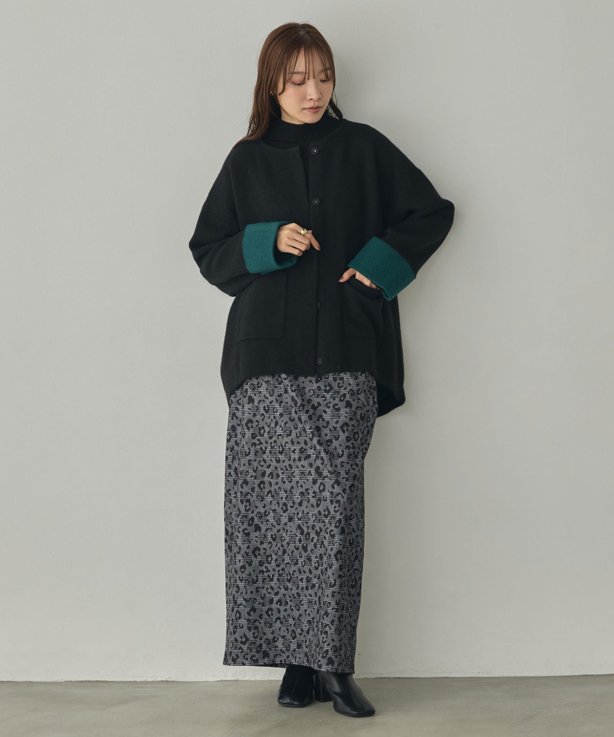 CASHMERE-TOUCH COLLARLESS KNIT COAT