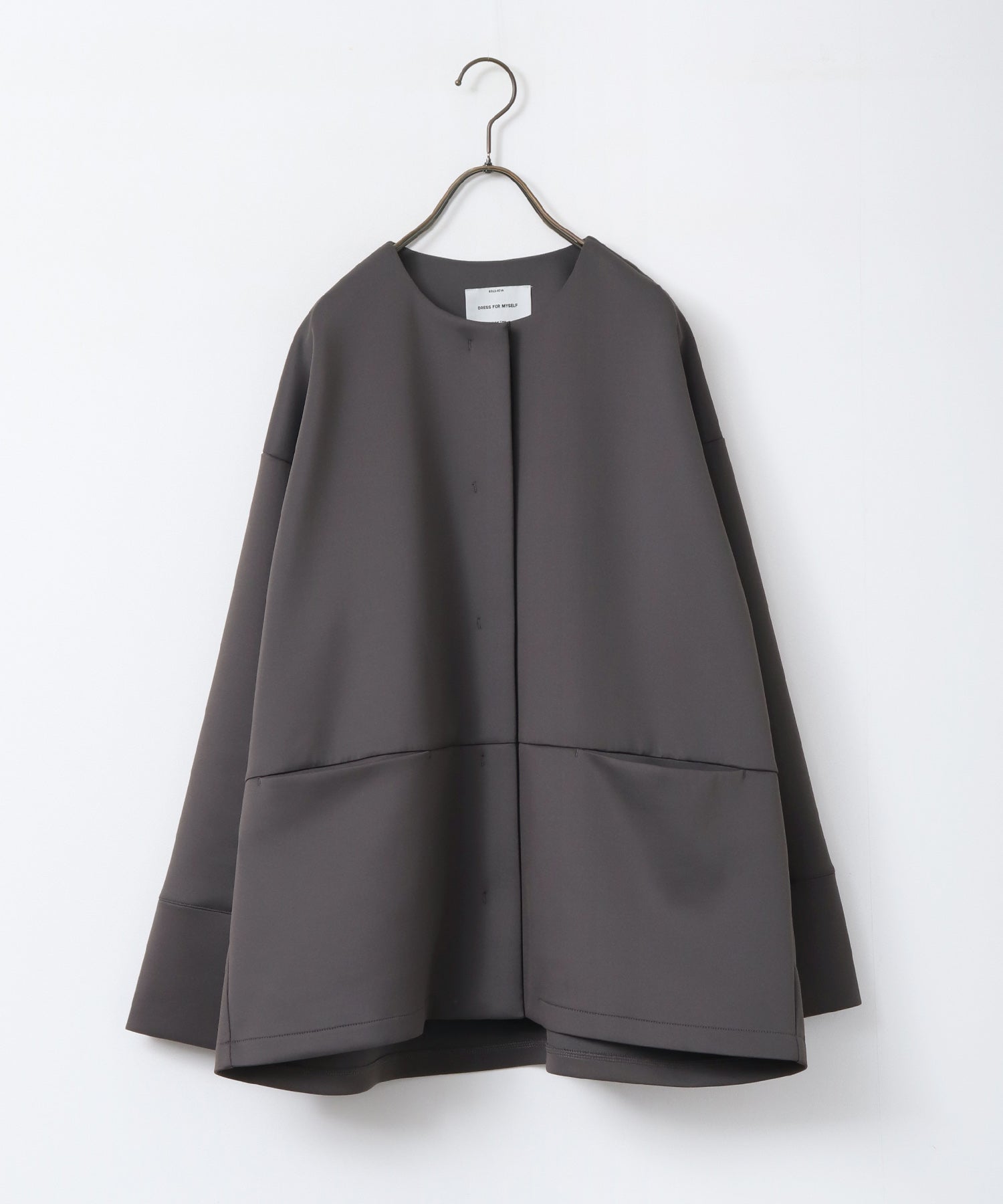 CARDBOARD COLLARLESS COAT