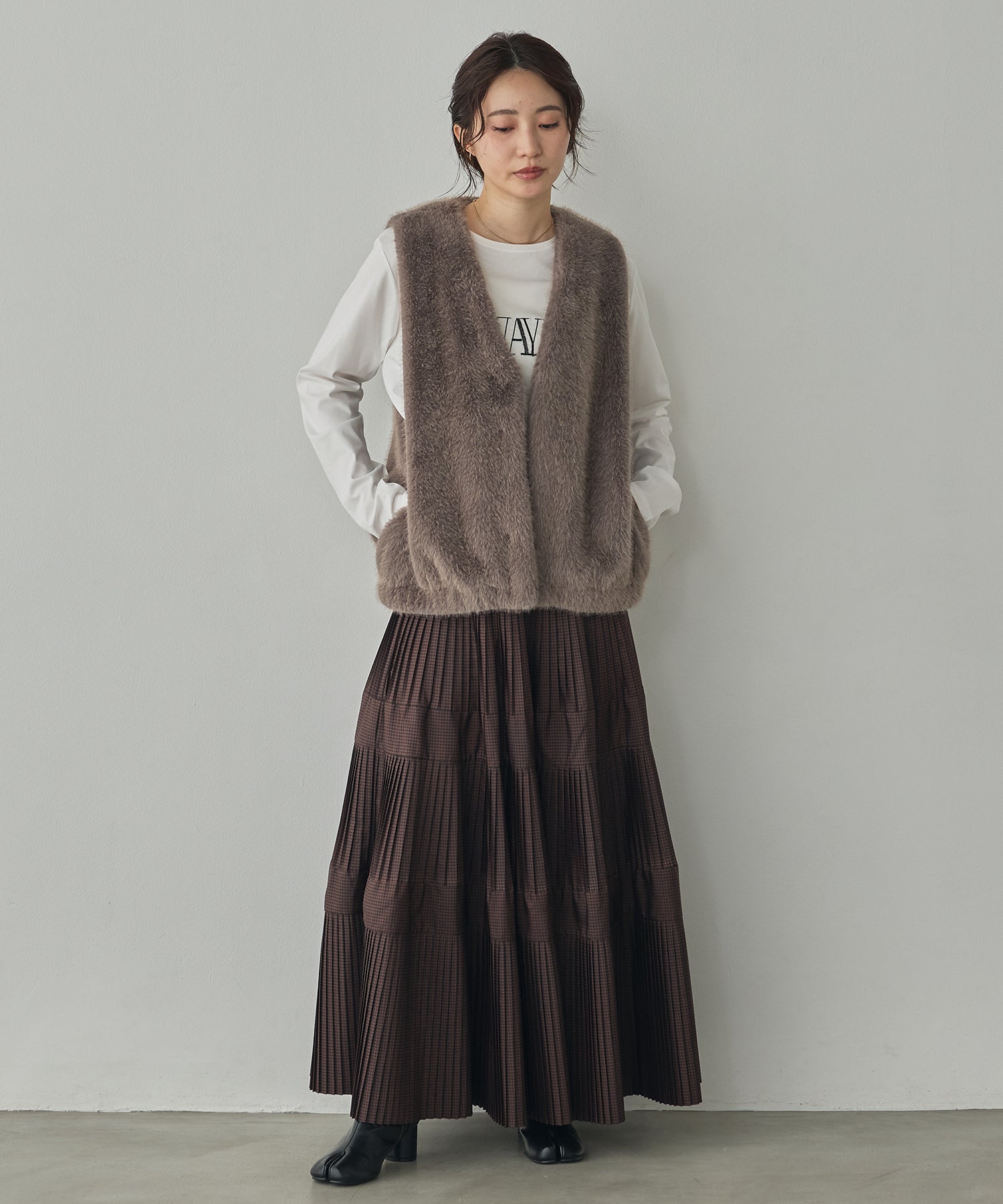 MIDI-LENGTH V-NECK FAUX FUR VEST